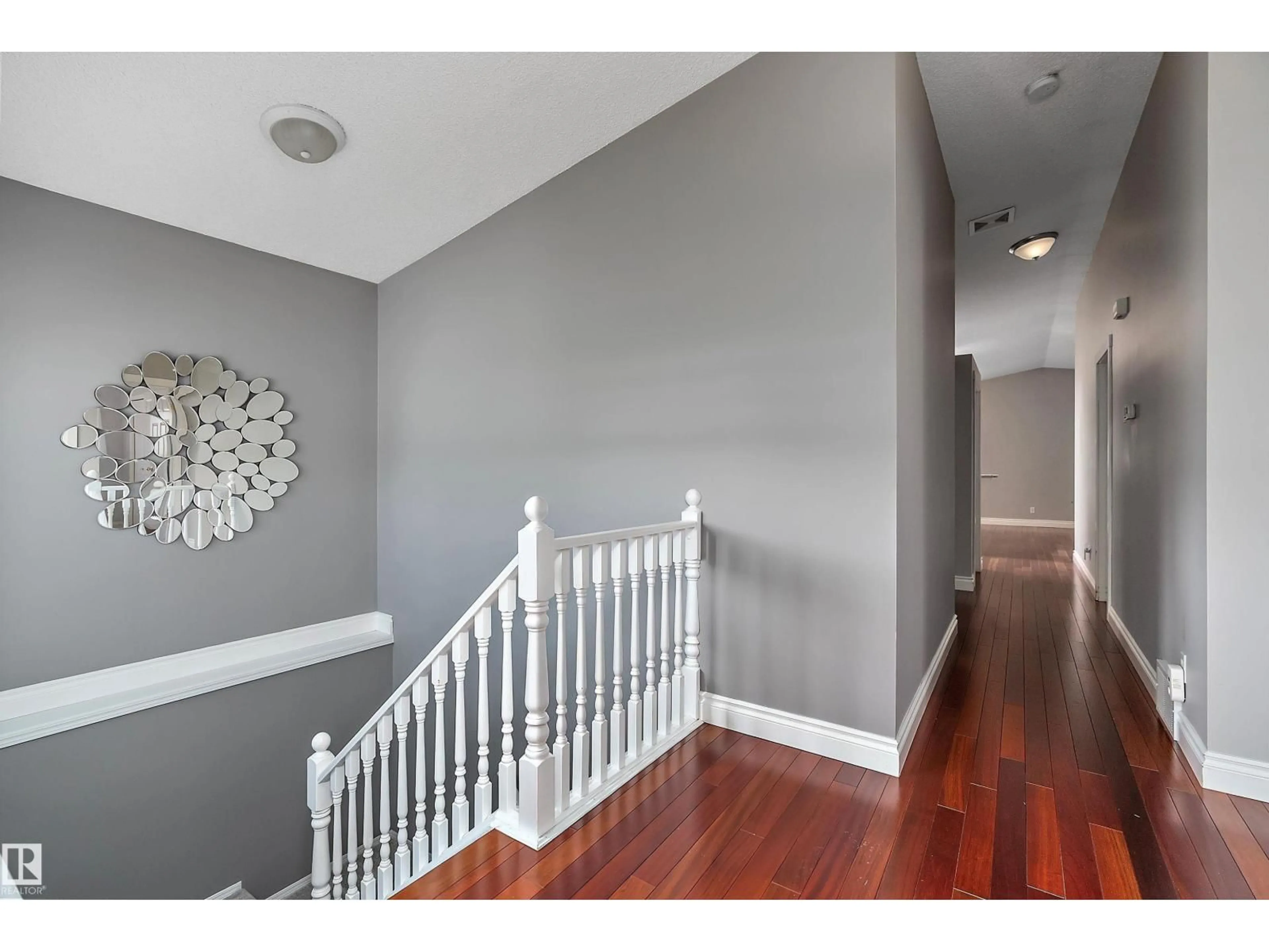 Indoor entryway for 13 NEWMARKET WY, St. Albert Alberta T8N6Y8
