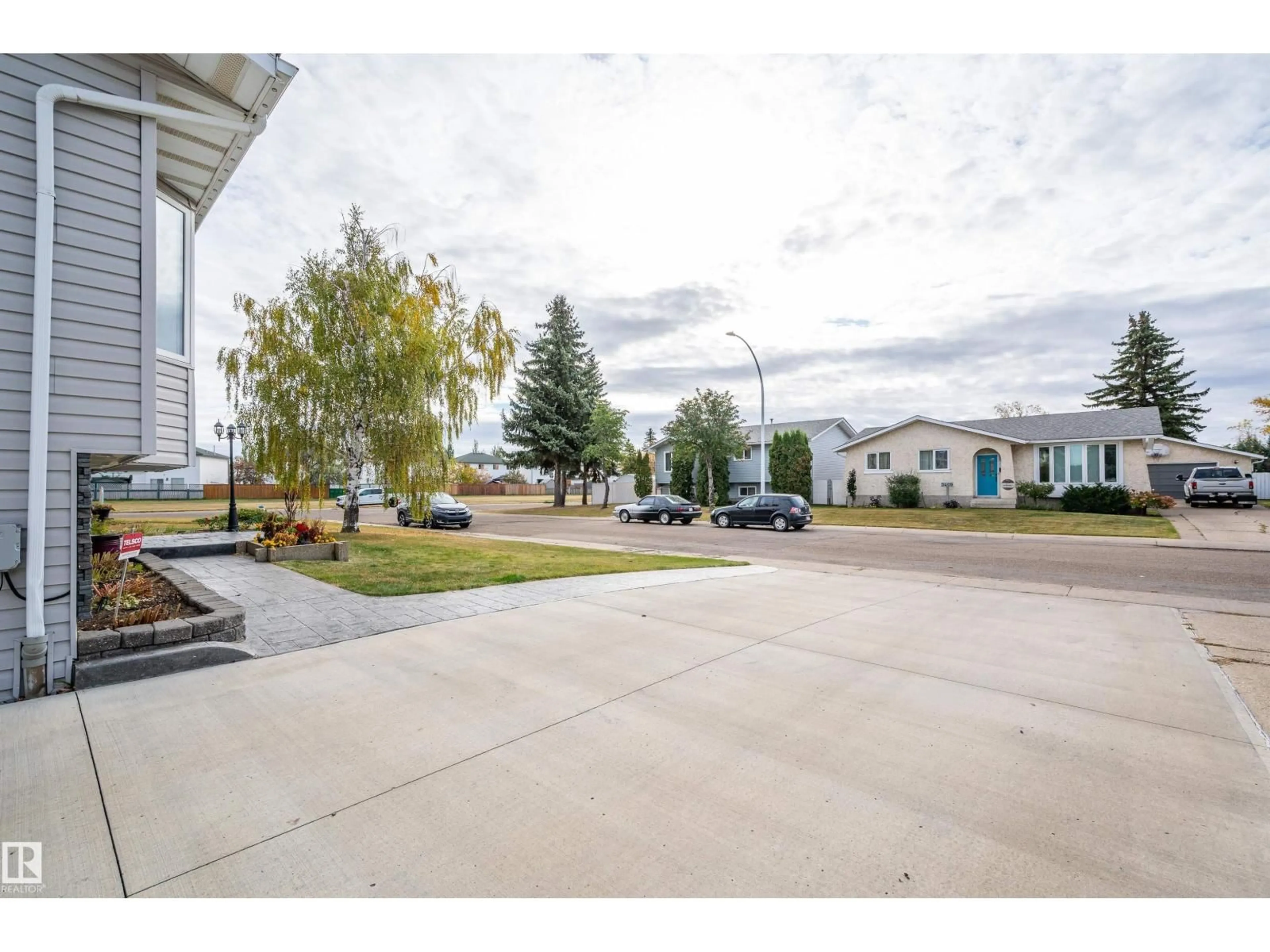 Unknown for 3410 135A AV, Edmonton Alberta T5A2V9