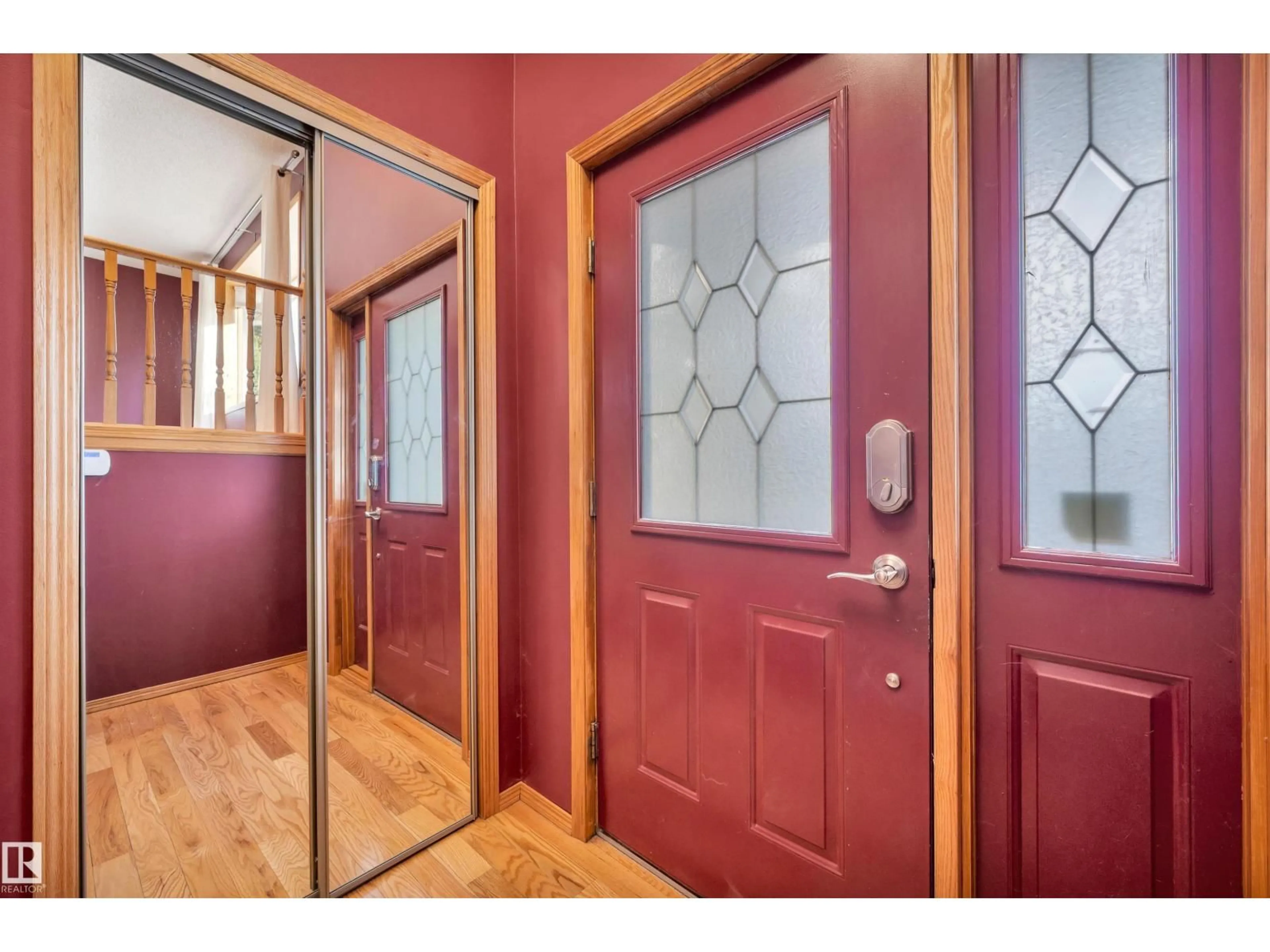 Indoor entryway for 3410 135A AV, Edmonton Alberta T5A2V9