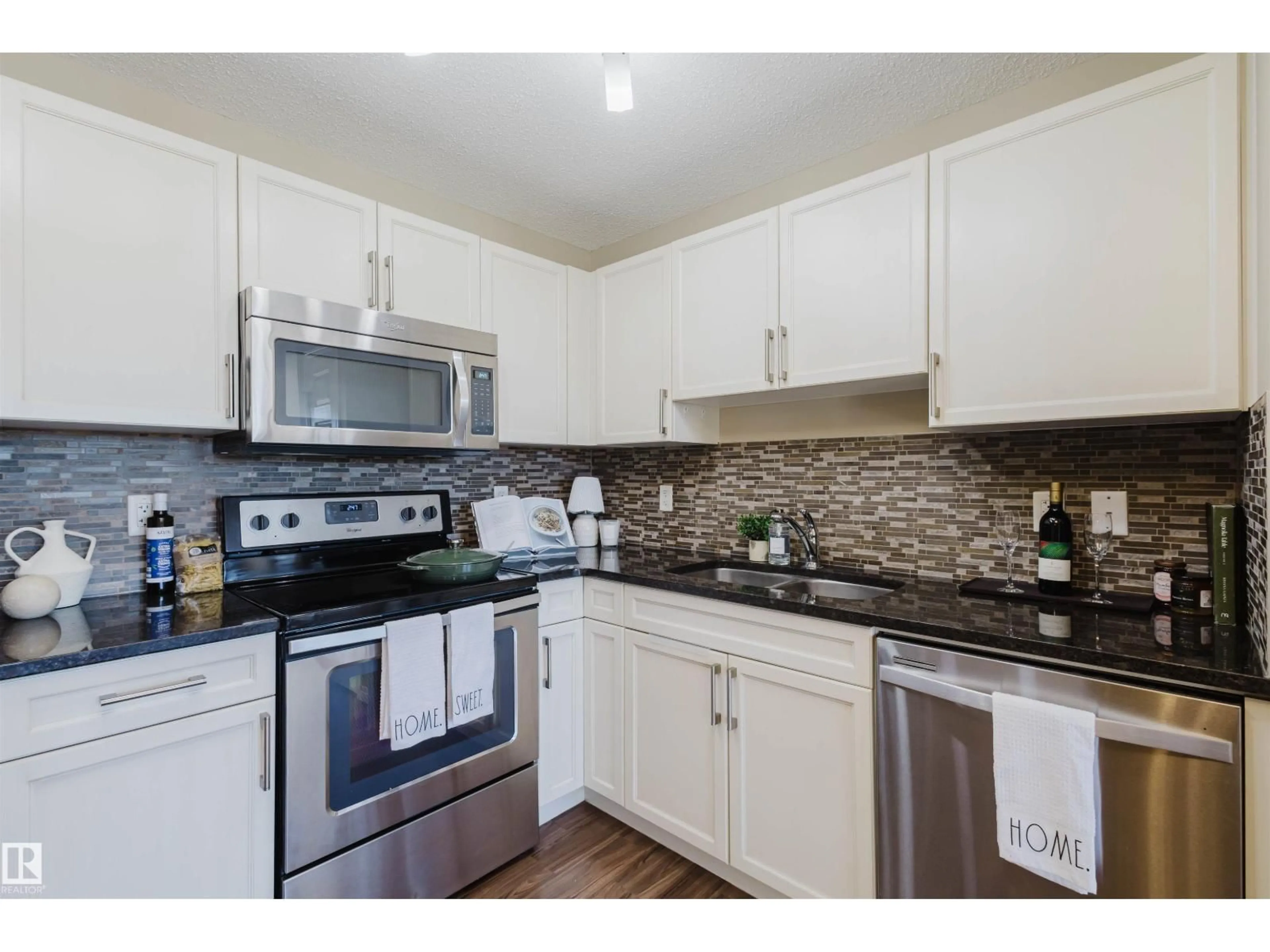 Standard kitchen, unknown for 60 - 4029 ORCHARDS DR, Edmonton Alberta T6X1V2