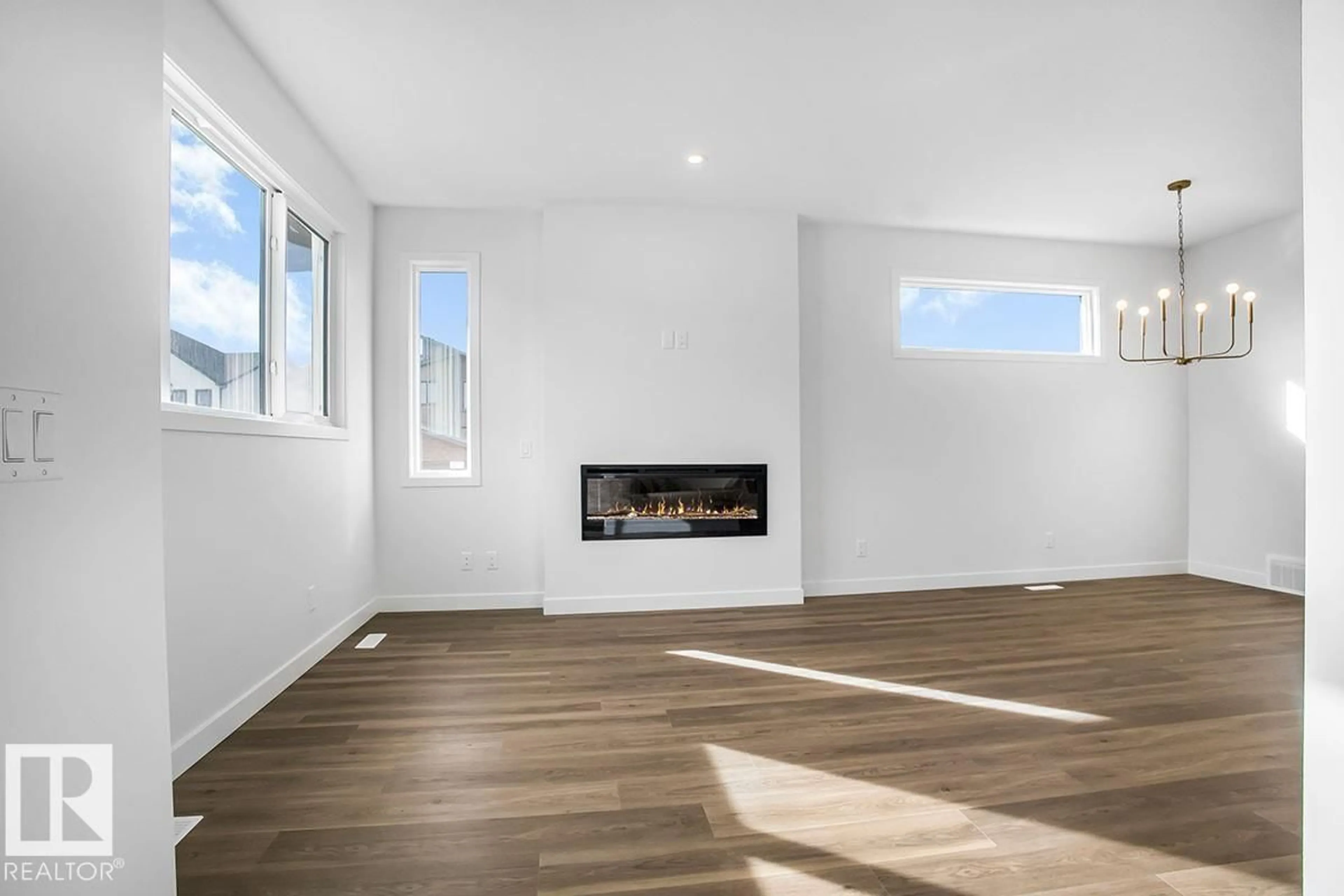 A pic of a room for 9125 ELVES LO, Edmonton Alberta T6M3G2