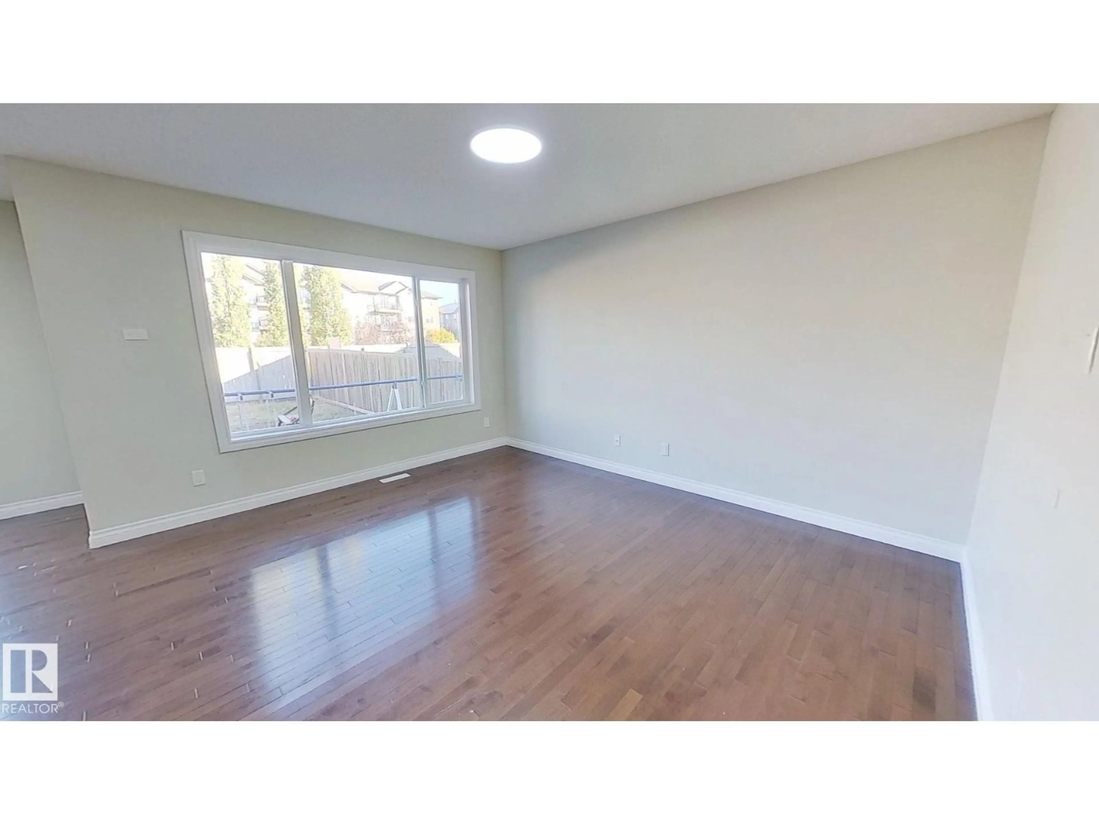 A pic of a room for NW - 3236 17B AV, Edmonton Alberta T6T0P4