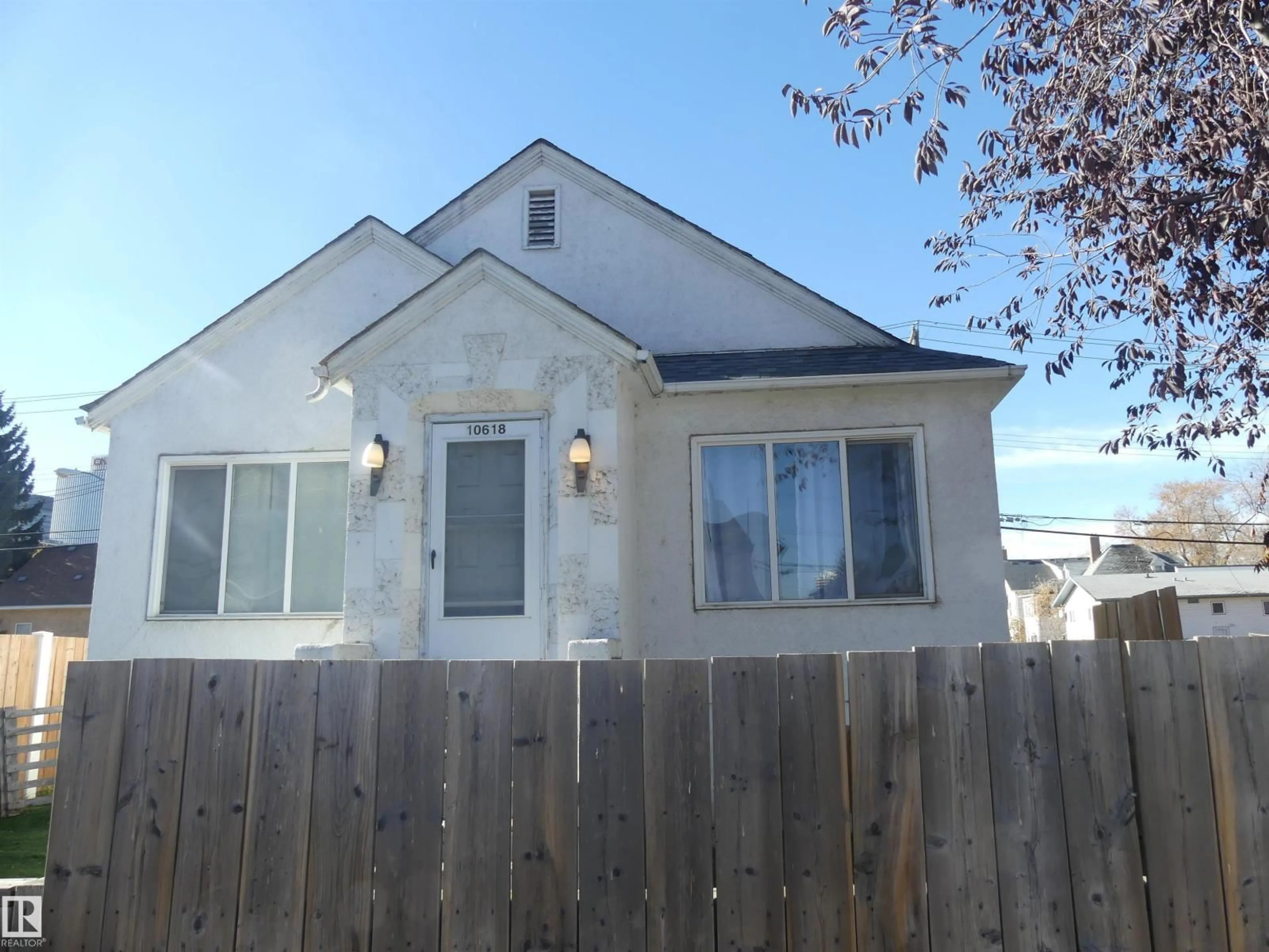 Unknown for 10618 96 ST, Edmonton Alberta T5H2J2