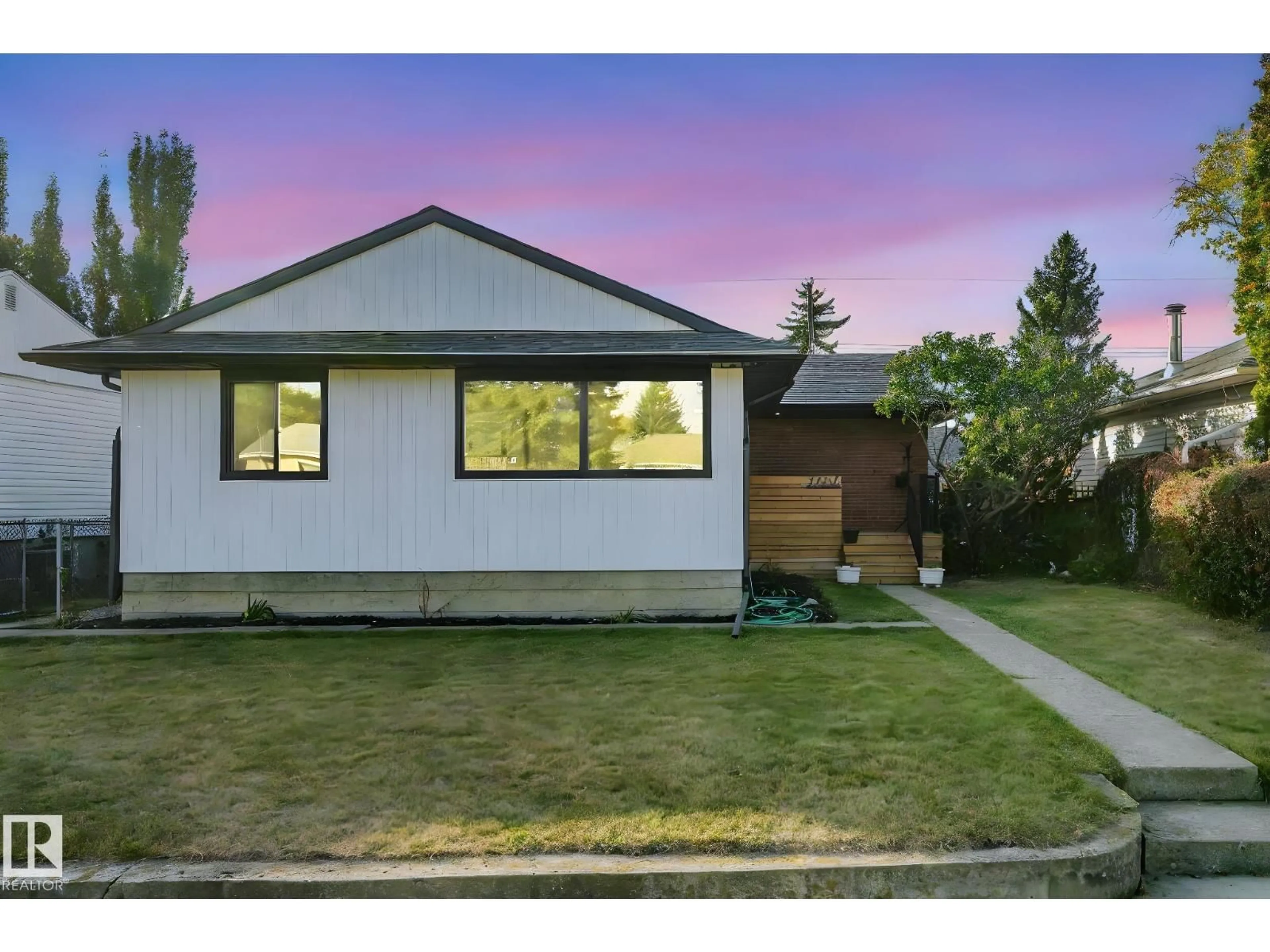 Unknown for 7404 82 ST, Edmonton Alberta T6C2X1