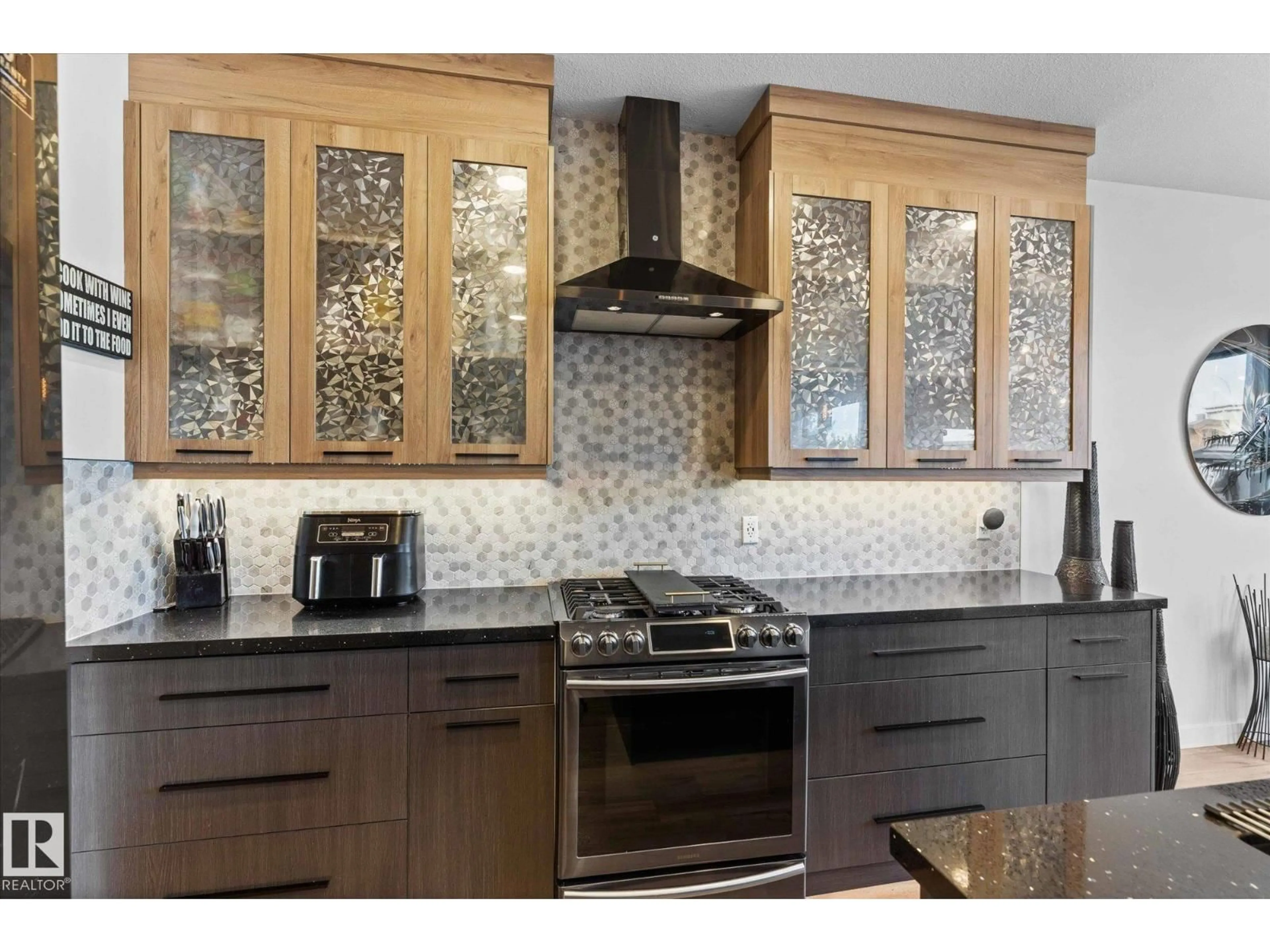 Contemporary kitchen, ceramic/tile floor for 9 BRUNSWYCK CR, Spruce Grove Alberta T7X0Y9