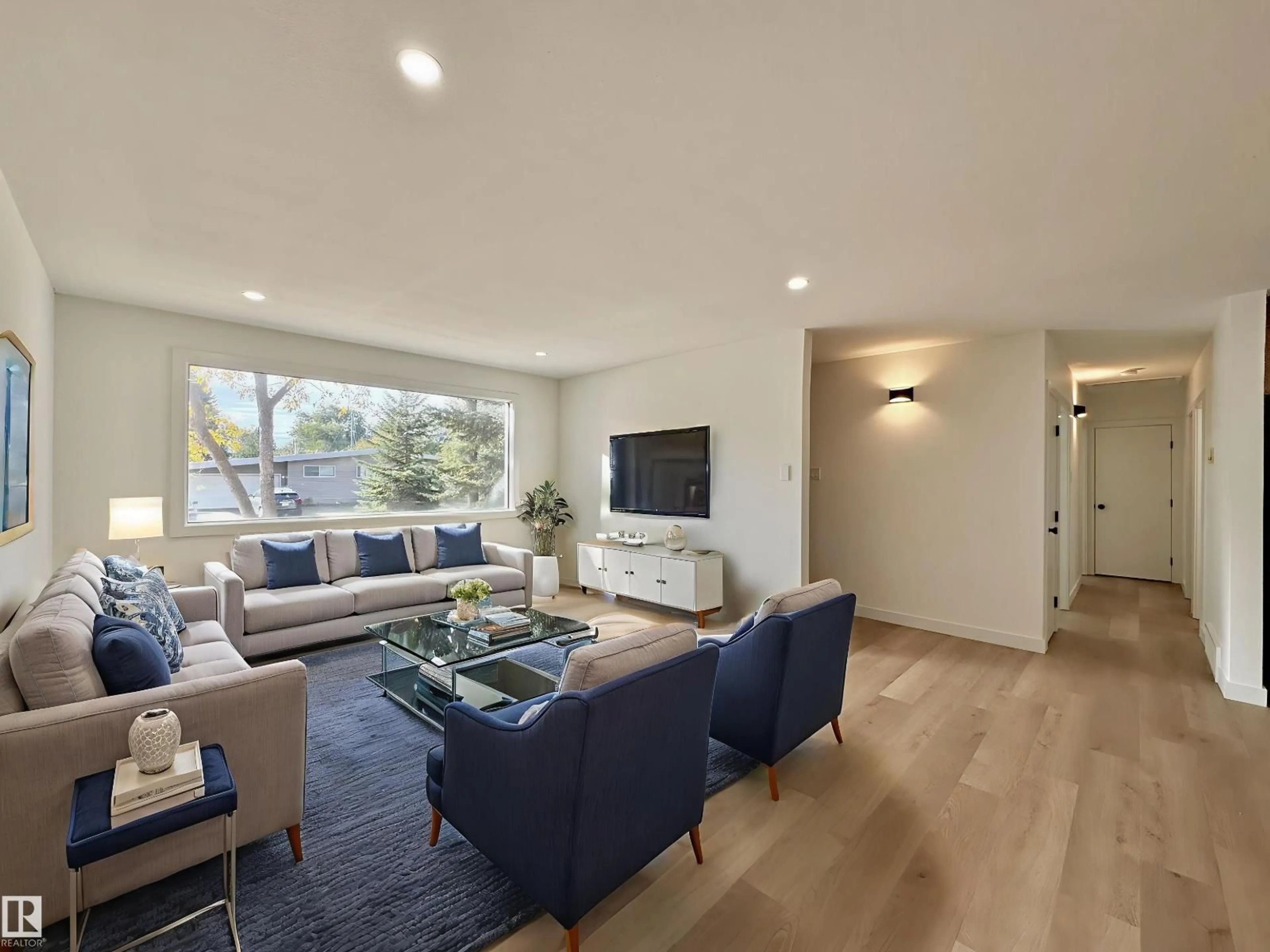 Living room with furniture, unknown for 12 SYCAMORE ST, Sherwood Park Alberta T8A2B9