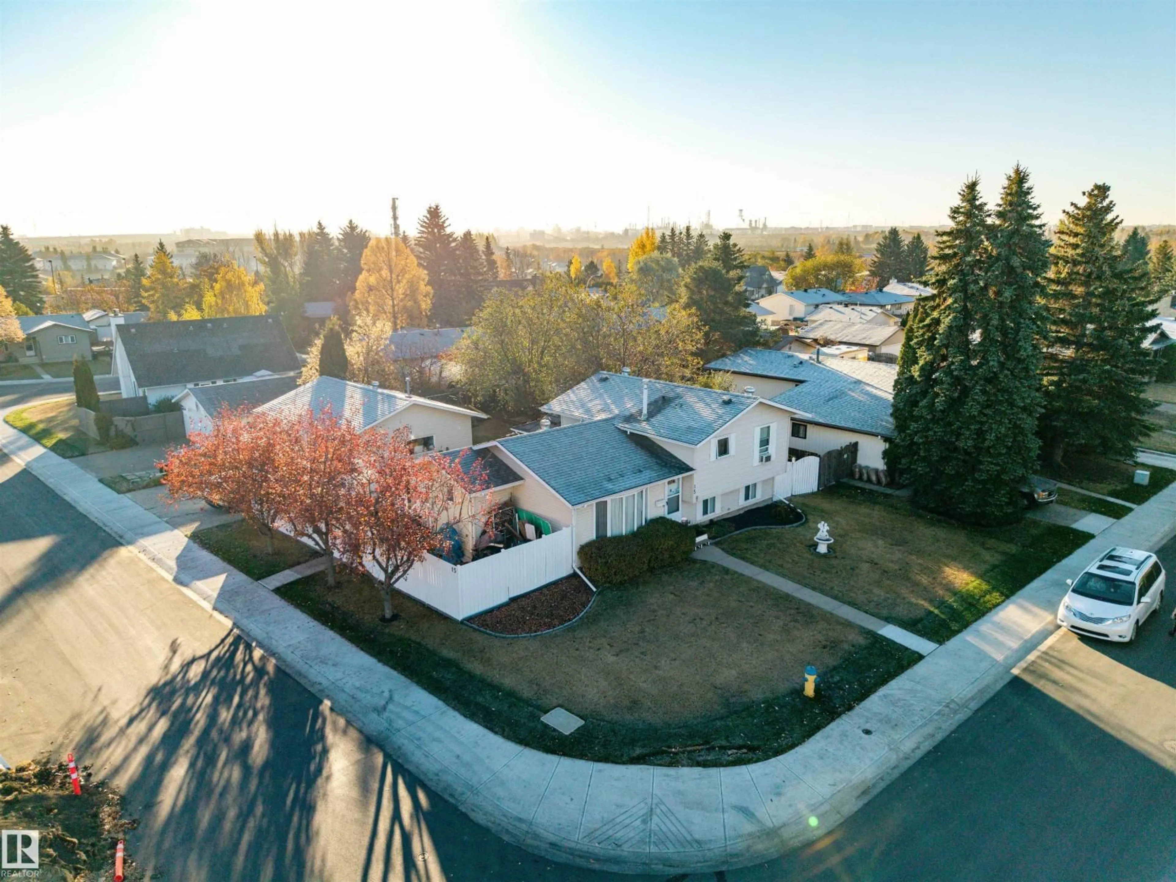 A pic from outside/outdoor area/front of a property/back of a property/a pic from drone, street for 15 WILLIAM HUSTLER CR, Edmonton Alberta T5A4C1