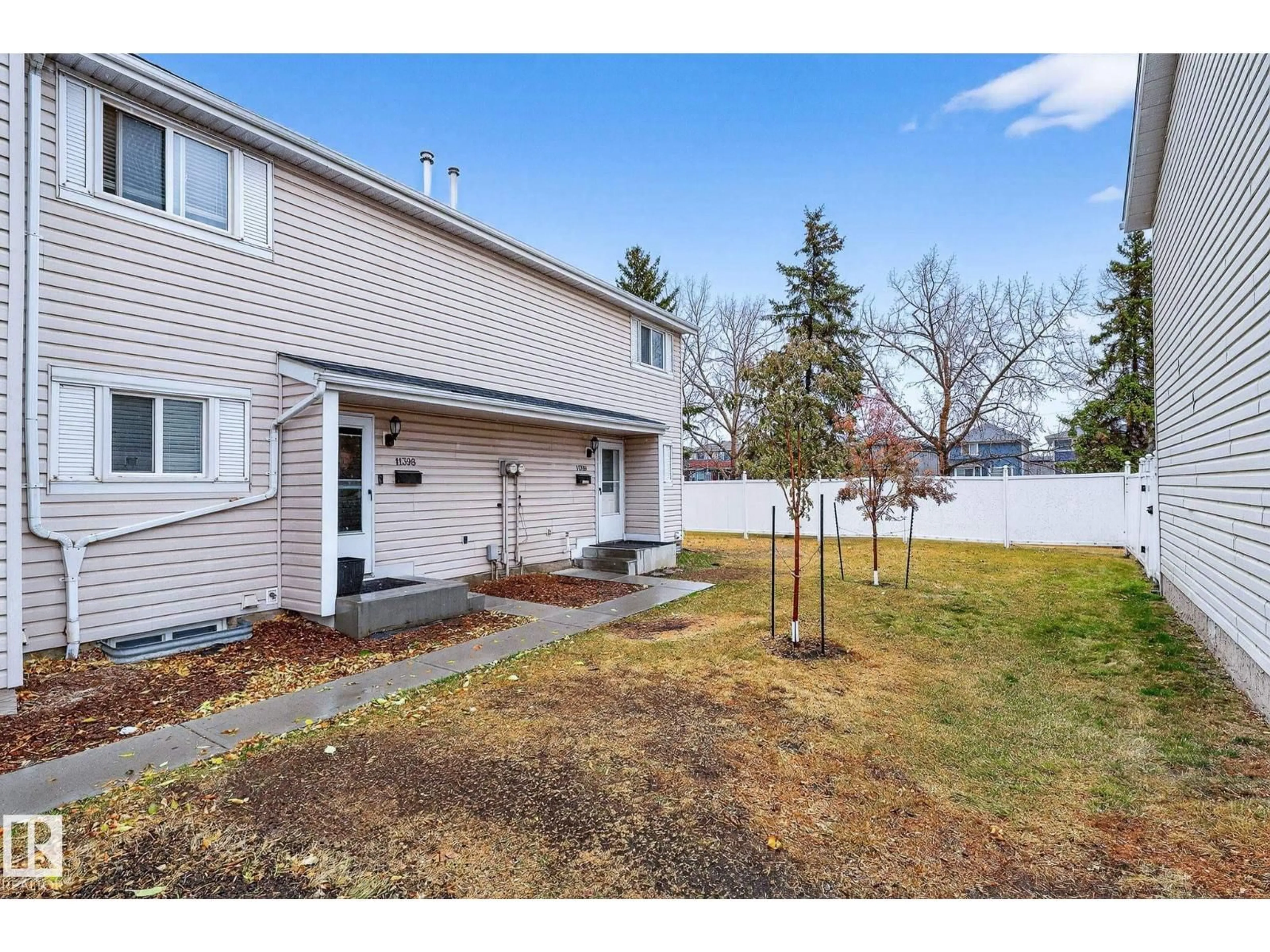 Patio, water/lake/river/ocean view for NW - 11398 139 AV, Edmonton Alberta T5X3L4