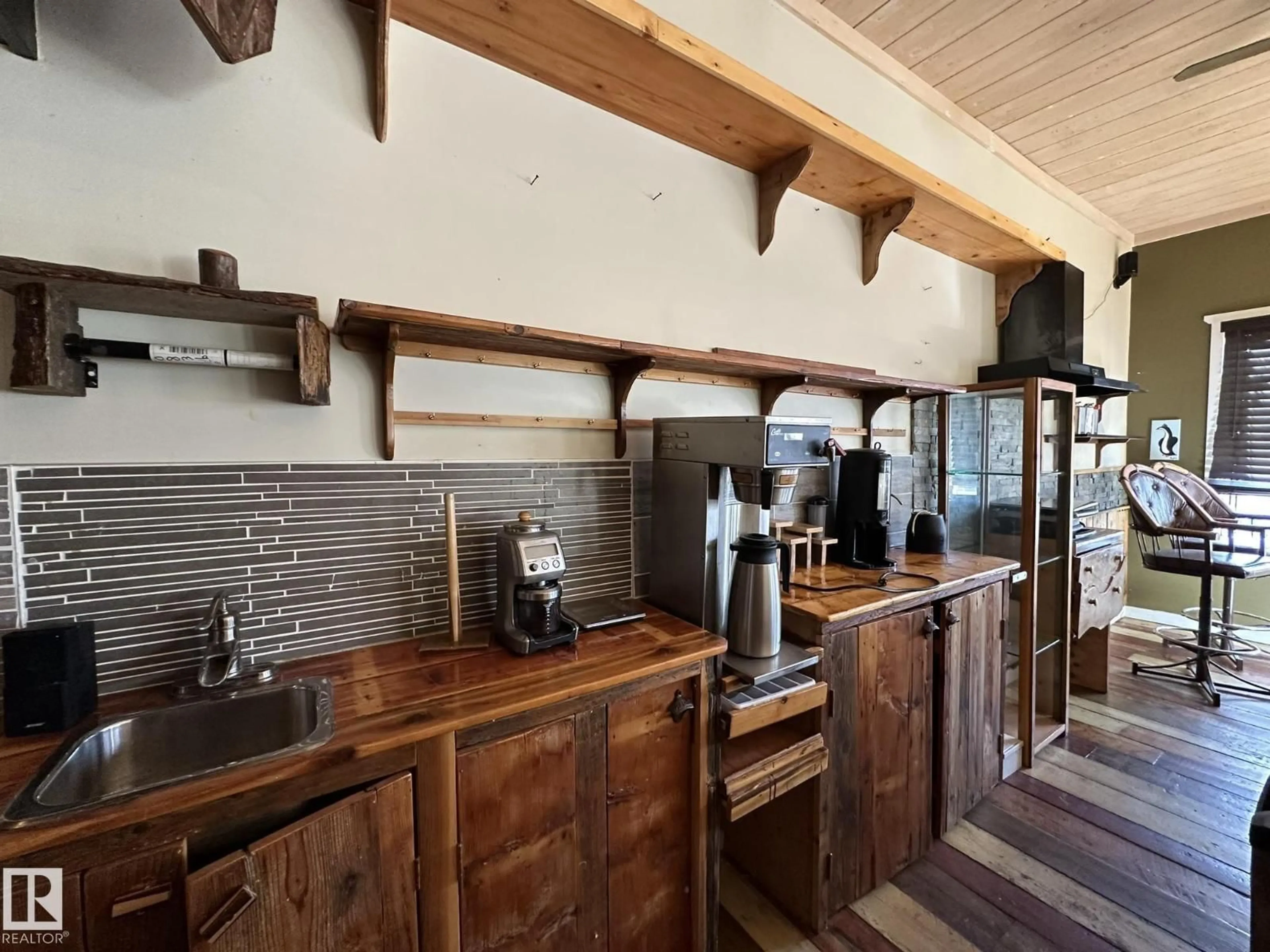 Rustic kitchen, unknown for 38 WHEATLAND AV, Smoky Lake Town Alberta T0A3C0