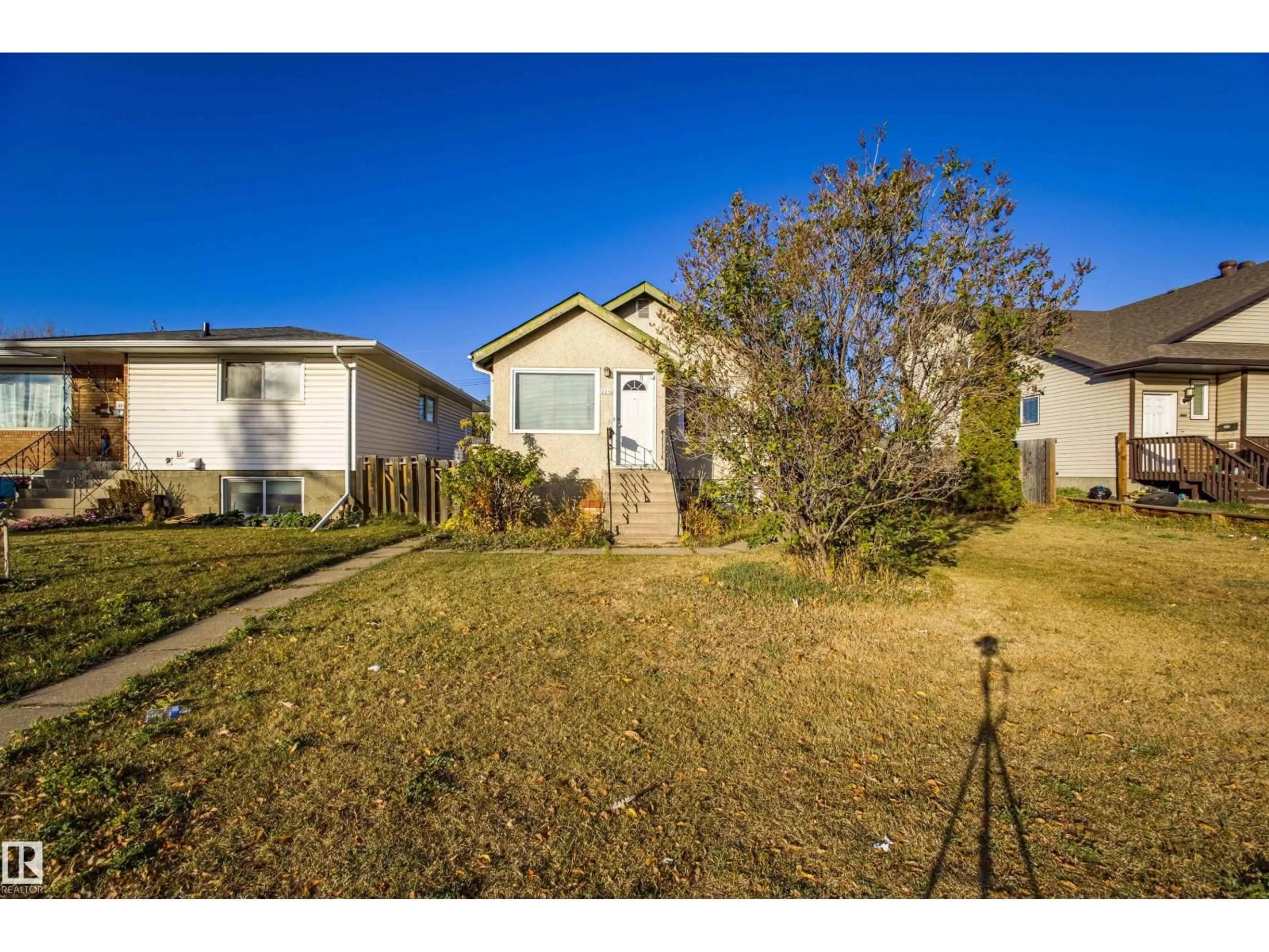 A pic from outside/outdoor area/front of a property/back of a property/a pic from drone, street for NW - 12716 94 ST, Edmonton Alberta T5E3V5