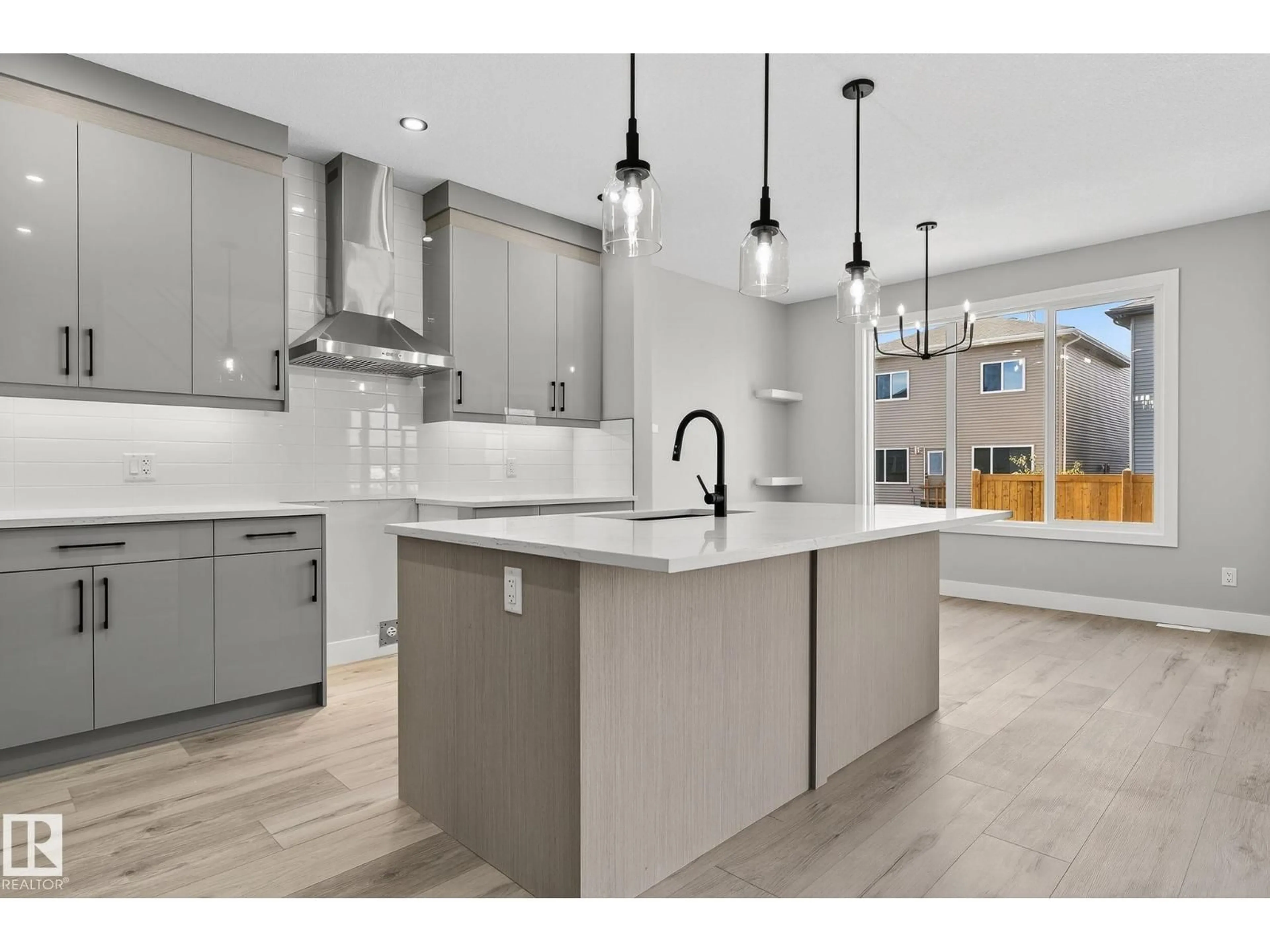 Open concept kitchen, unknown for 140 WYATT RG, Fort Saskatchewan Alberta T8L3L7