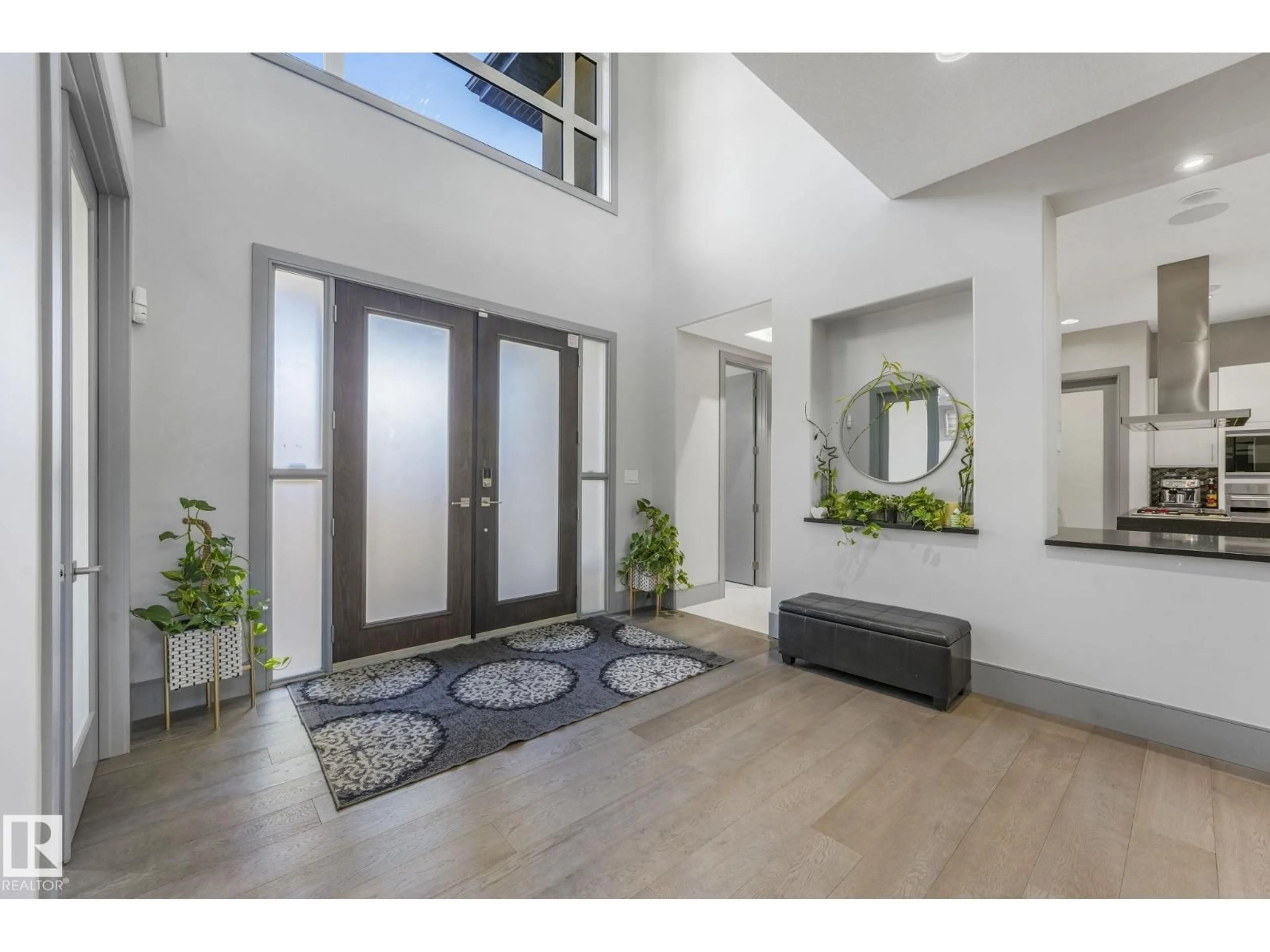 Indoor entryway for 3510 WATSON PT, Edmonton Alberta T6W0P3