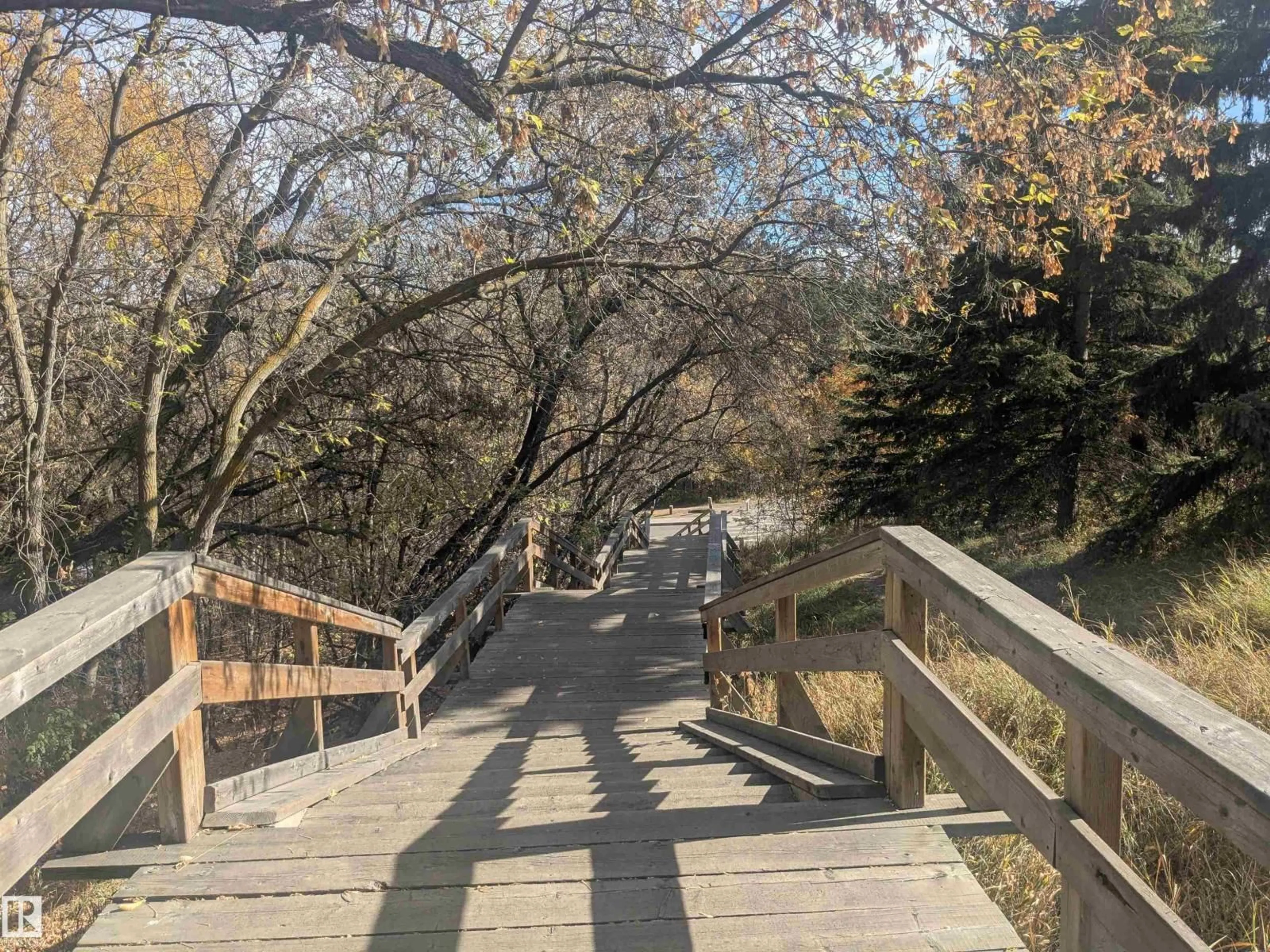 Stairs for NW - 8311 96 ST, Edmonton Alberta T6C3Y4