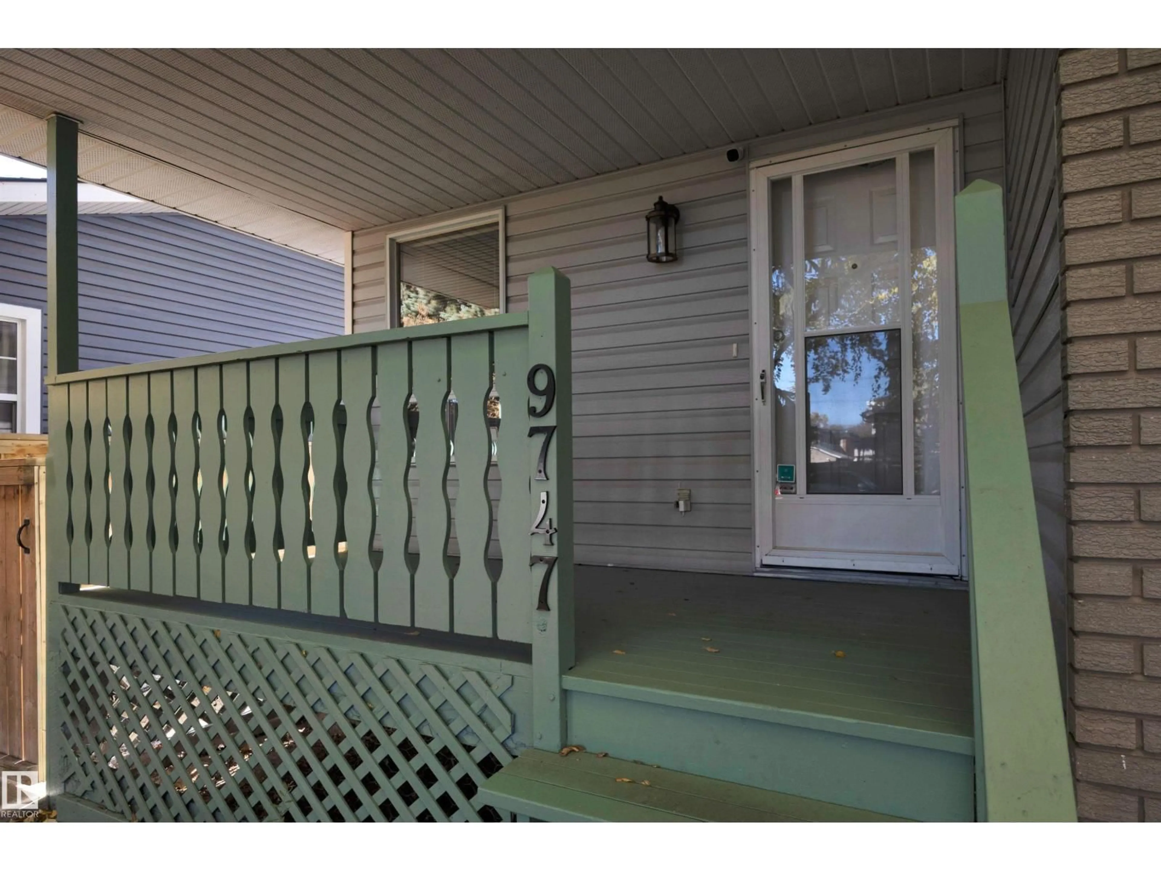 Unknown for 9747 81 AV, Edmonton Alberta T6E1W1