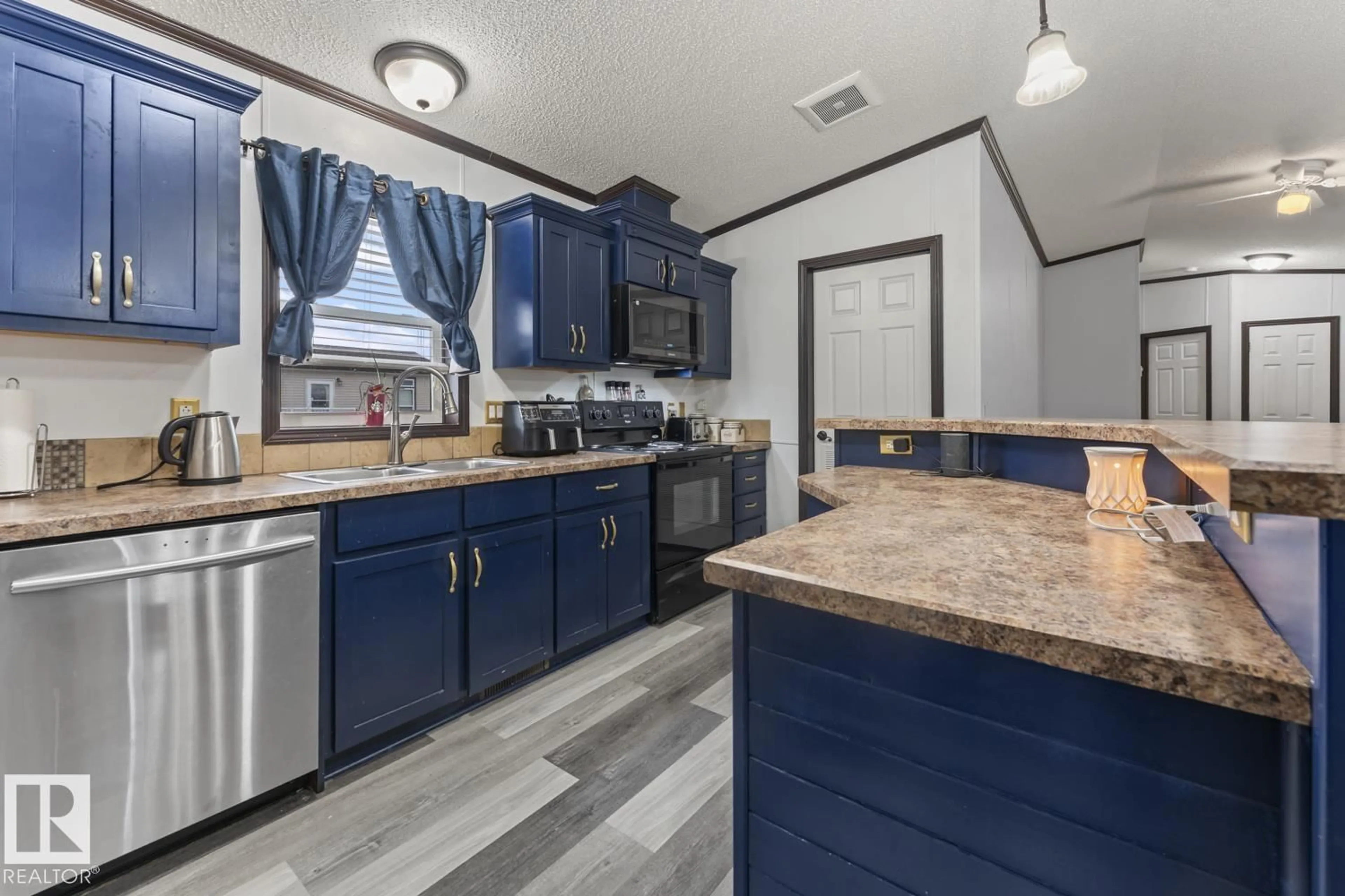Unknown for 4510 SNOWBIRD LN, Cold Lake Alberta T9M0C6