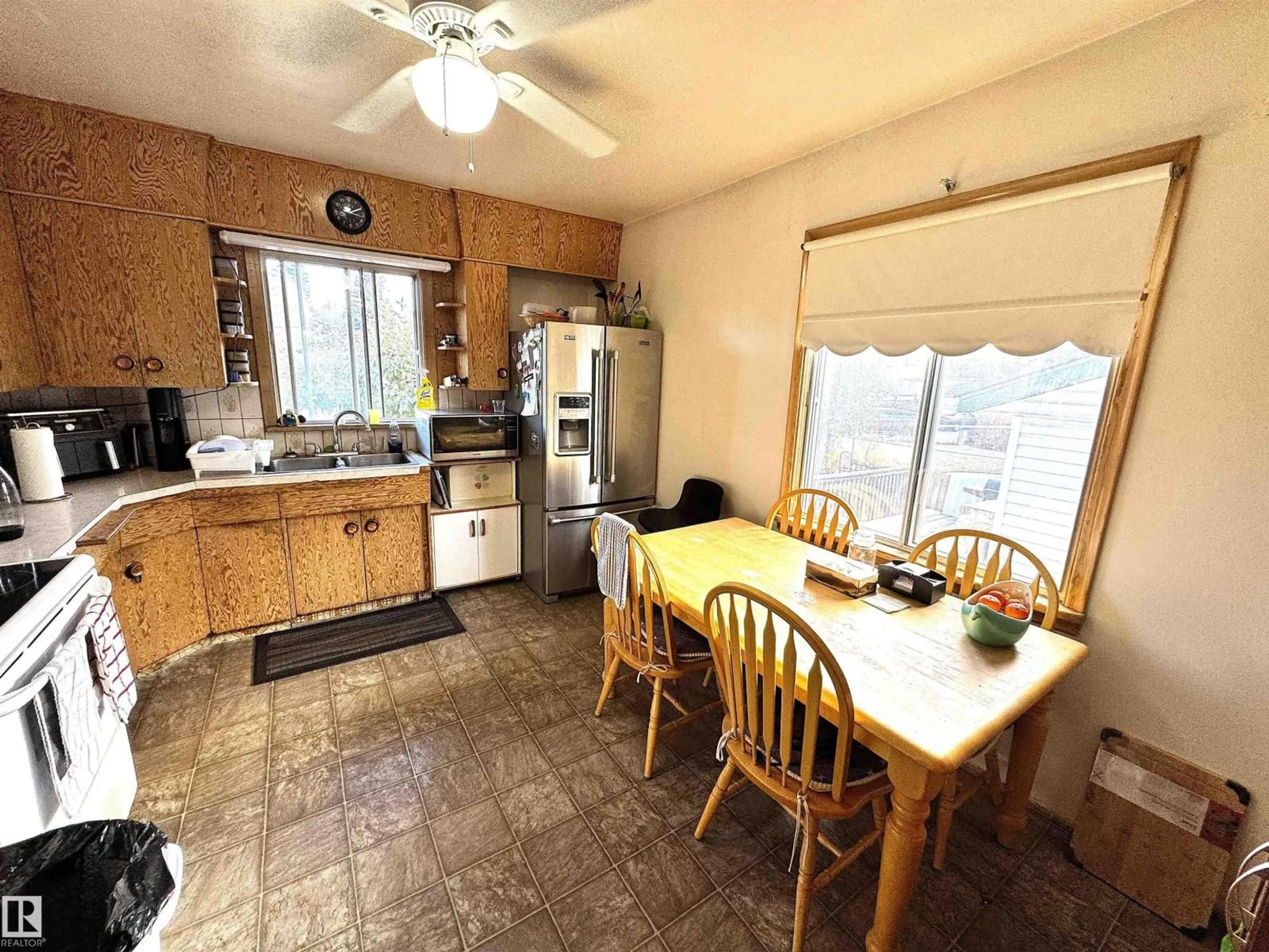 Standard kitchen, ceramic/tile floor for NW - 13019 120 ST, Edmonton Alberta T5E5P1