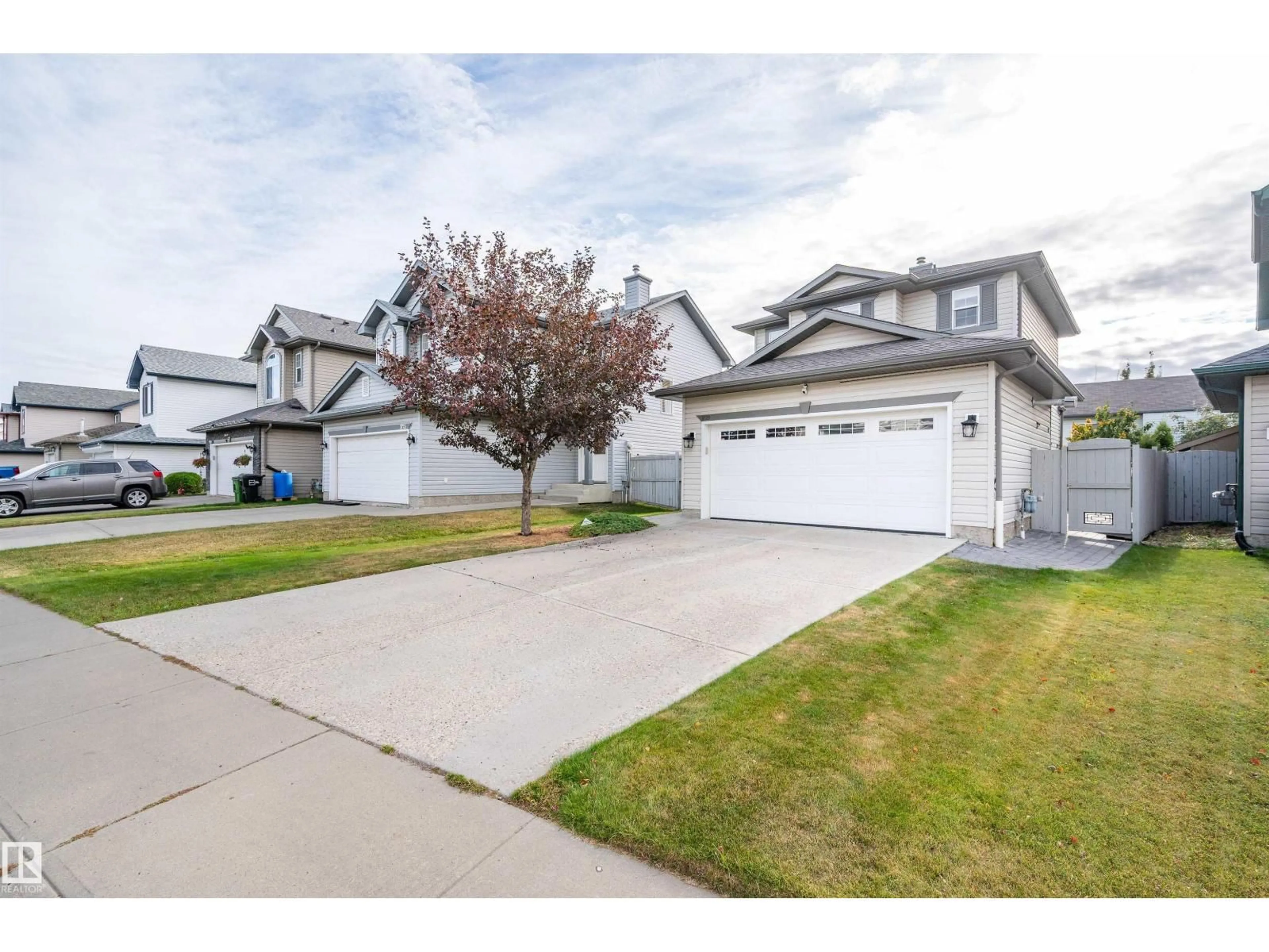 A pic from outside/outdoor area/front of a property/back of a property/a pic from drone, street for 3729 138A AV, Edmonton Alberta T5Y3G6