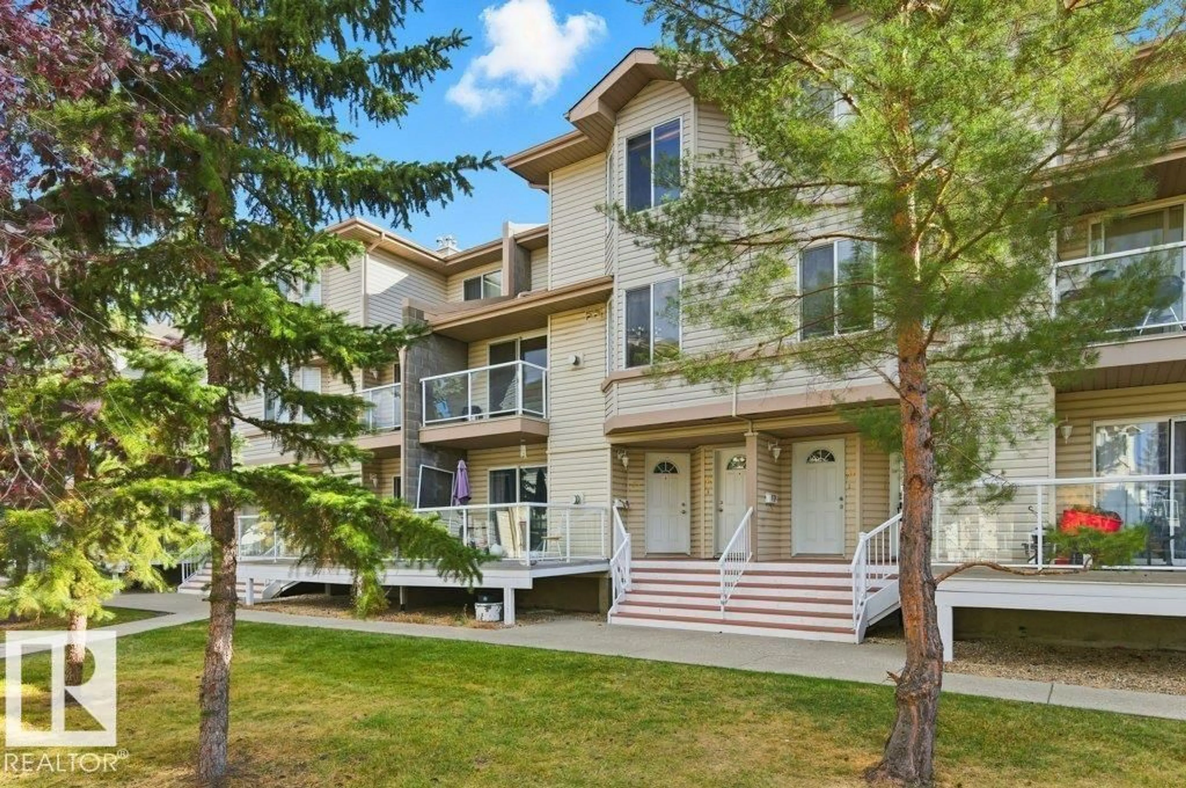 Patio, unknown for #40 - 2505 42 ST, Edmonton Alberta T6L7G8
