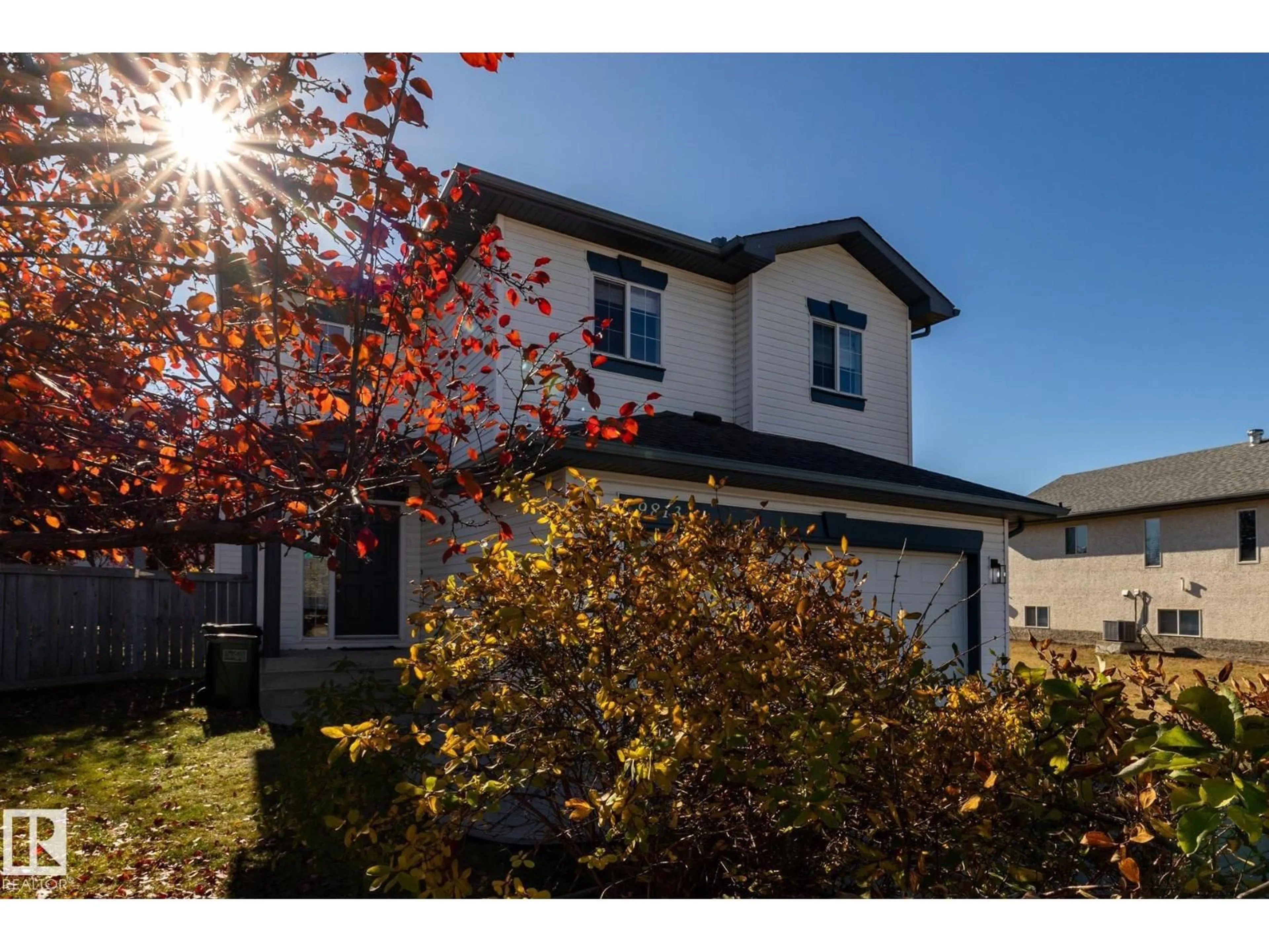 A pic from outside/outdoor area/front of a property/back of a property/a pic from drone, street for NW - 9813 180 AV, Edmonton Alberta T5X6A1