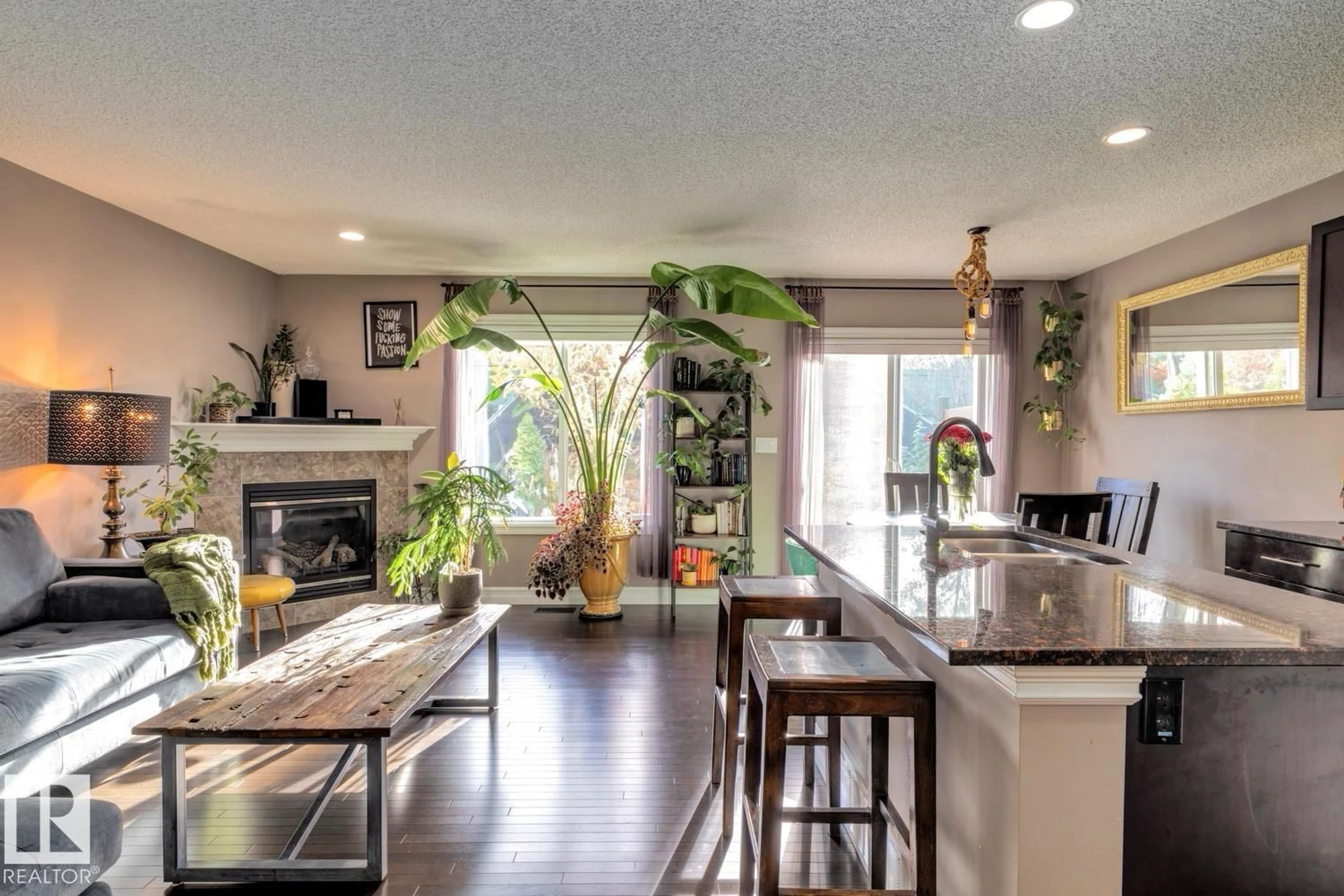 Open concept kitchen, unknown for 71 219 CHARLOTTE WY, Sherwood Park Alberta T8H0T3