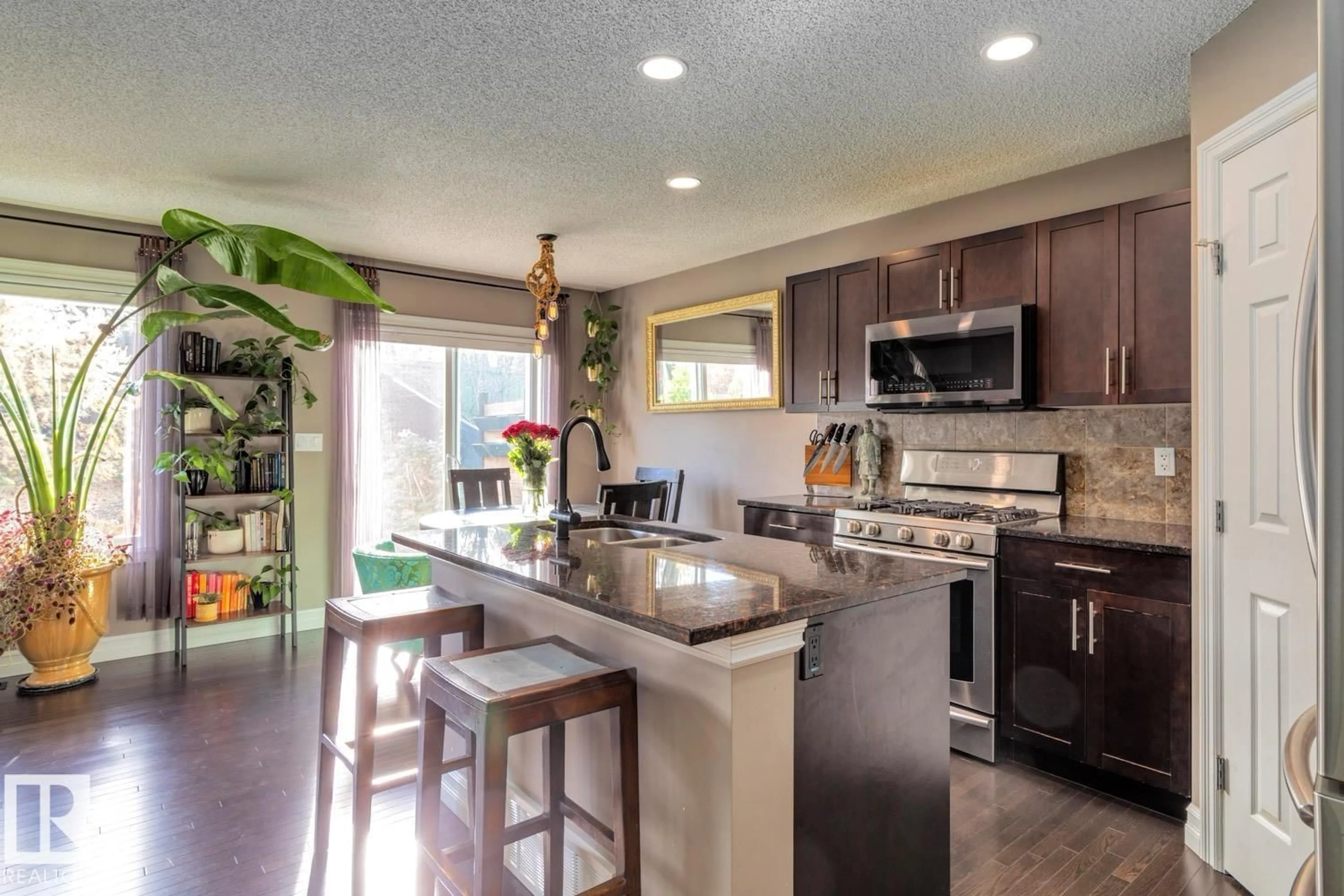Open concept kitchen, unknown for 71 219 CHARLOTTE WY, Sherwood Park Alberta T8H0T3
