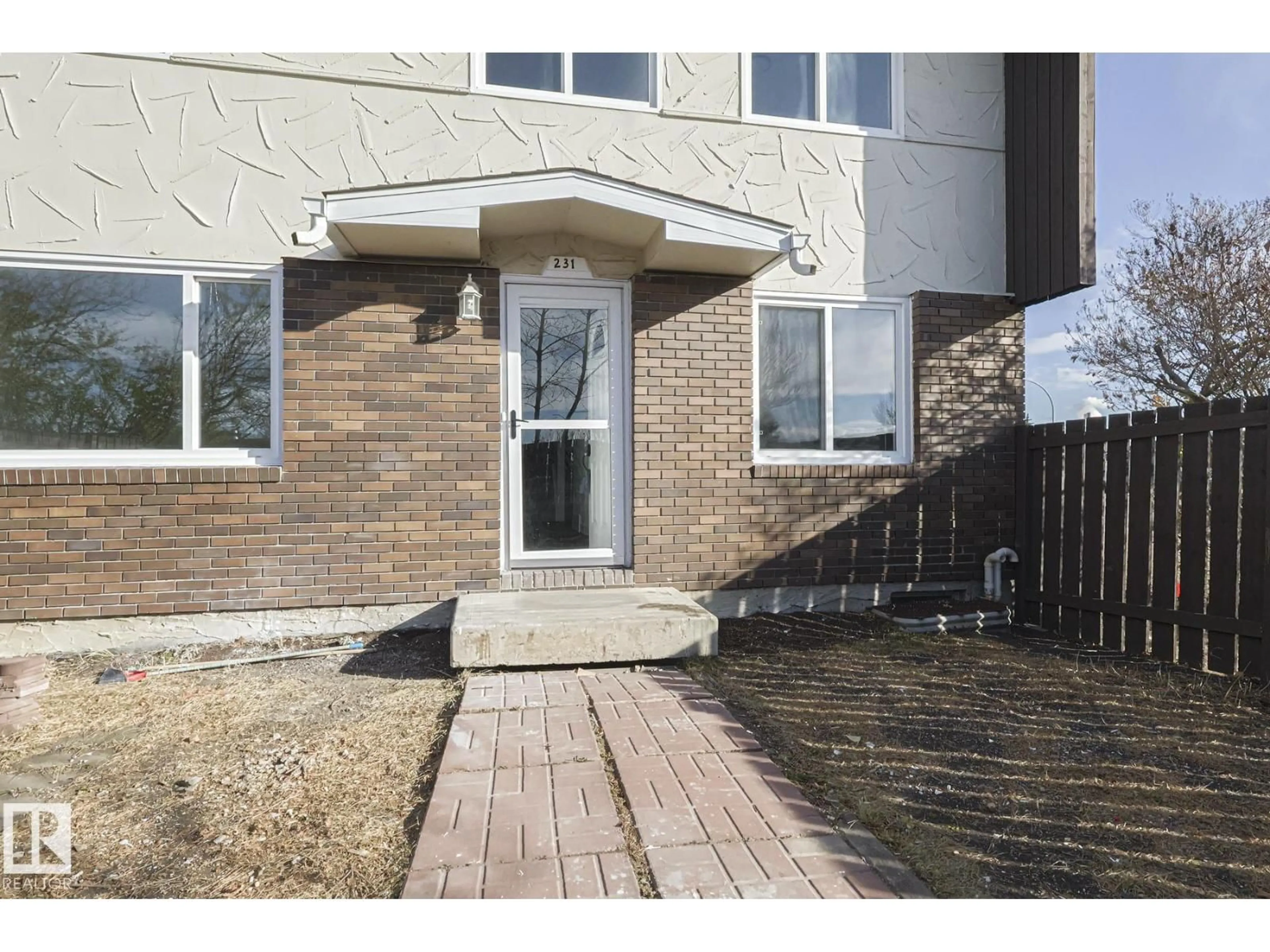 Unknown for NW - 231 ROSELAND VG, Edmonton Alberta T5E5R6