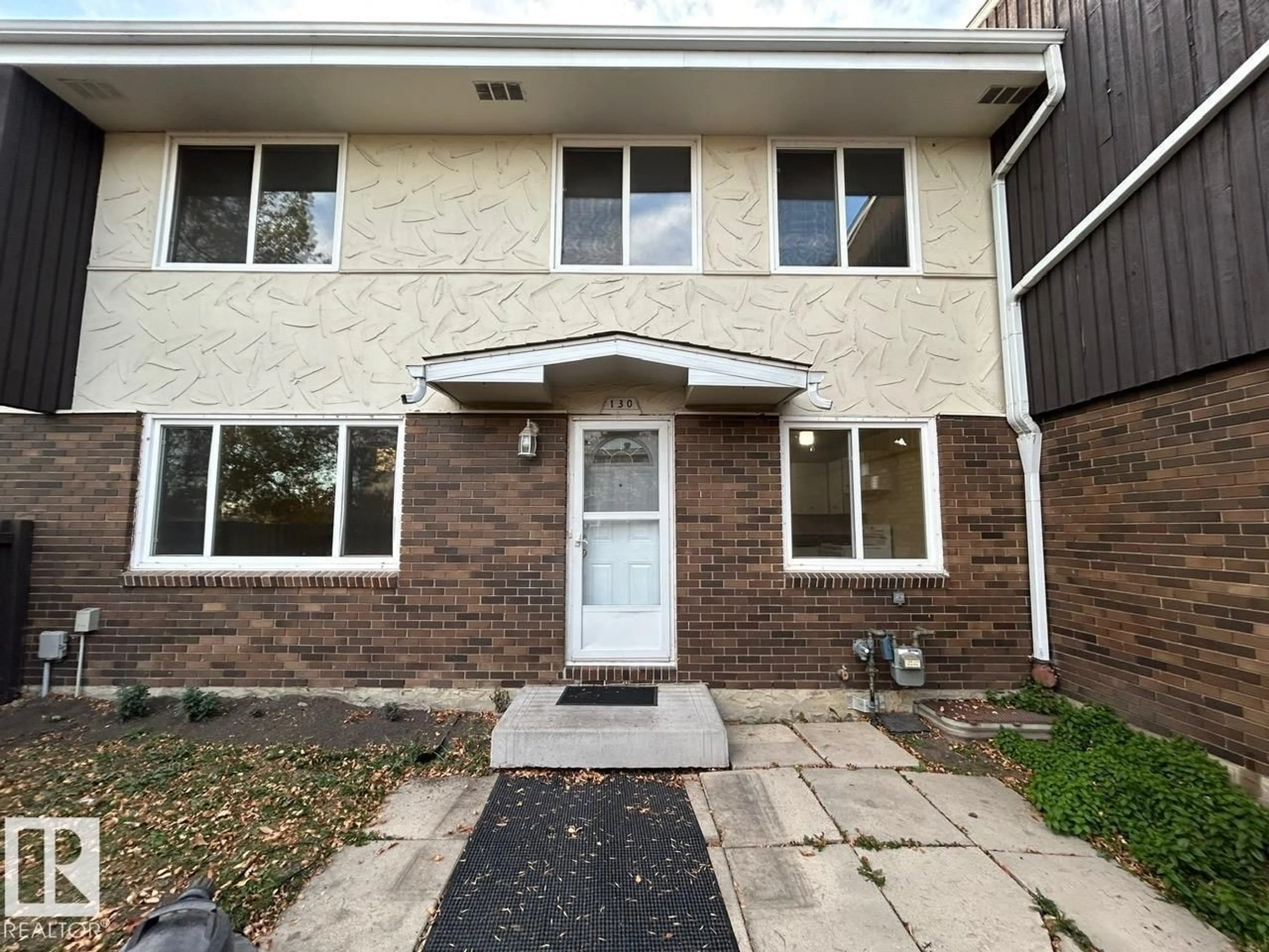 Unknown for 130 ROSELAND VG NW, Edmonton Alberta T5E5R6