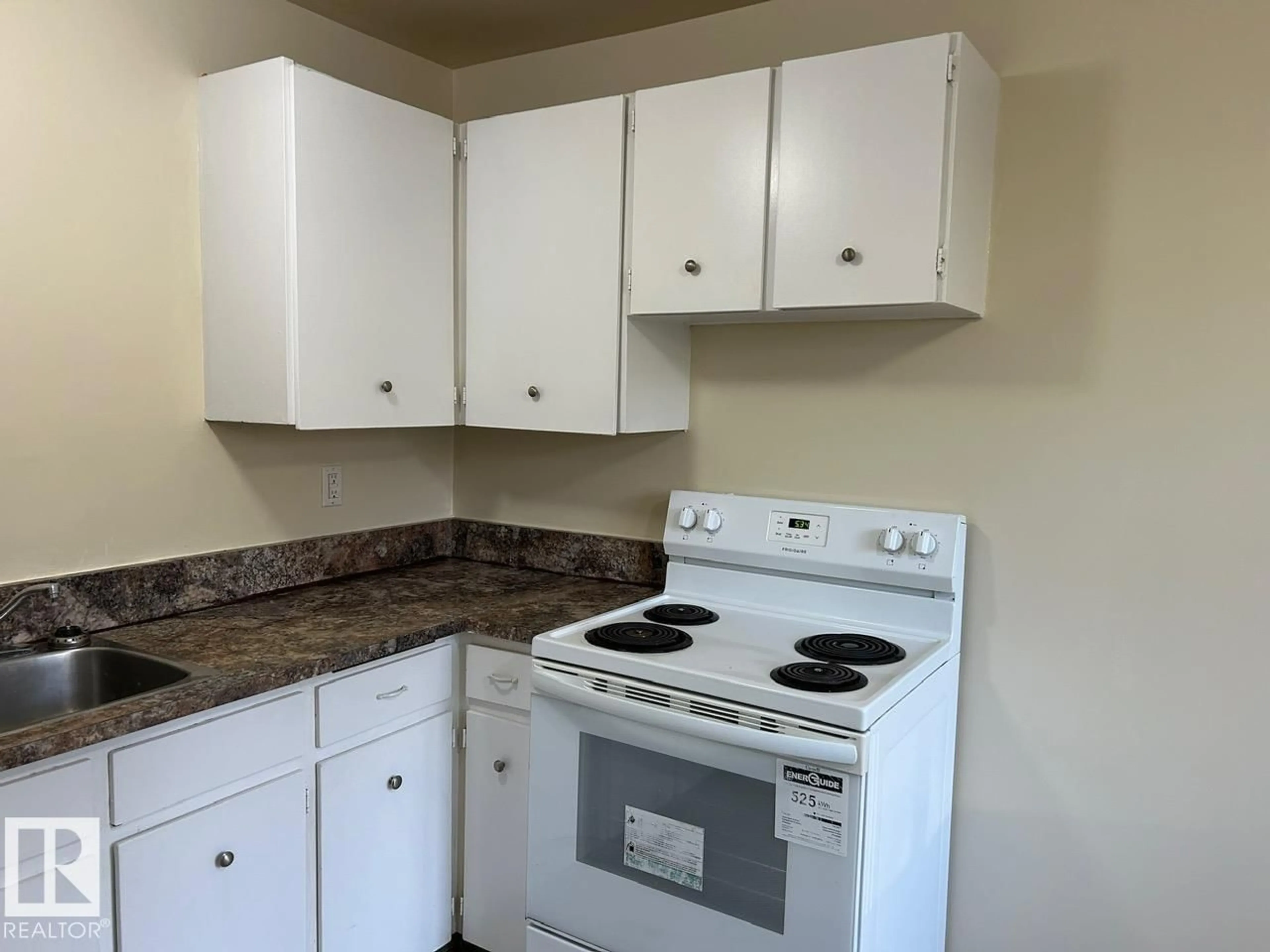 Standard kitchen, unknown for 130 ROSELAND VG NW, Edmonton Alberta T5E5R6