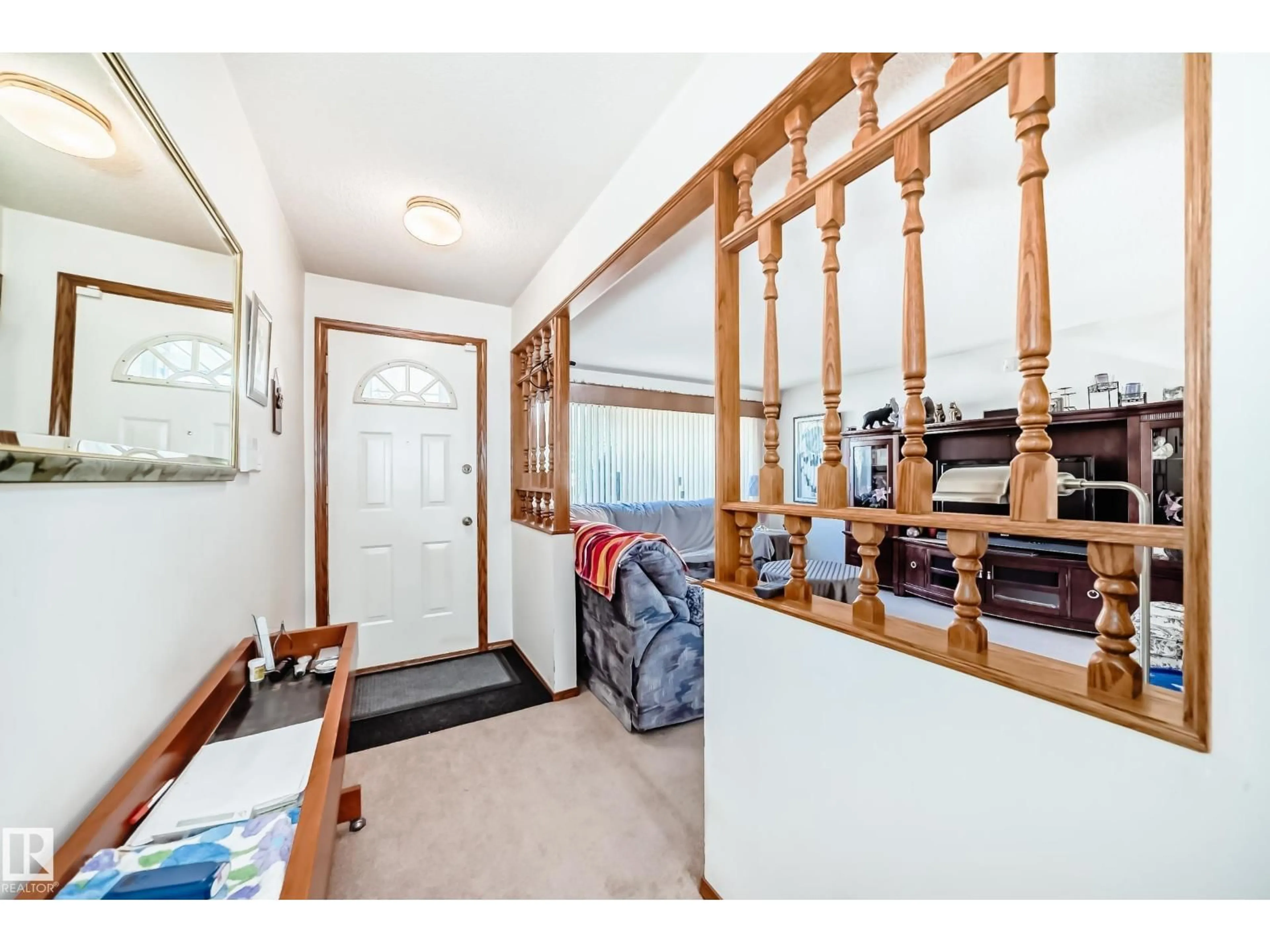 Indoor entryway for 7007 140 AV, Edmonton Alberta T5G2M6