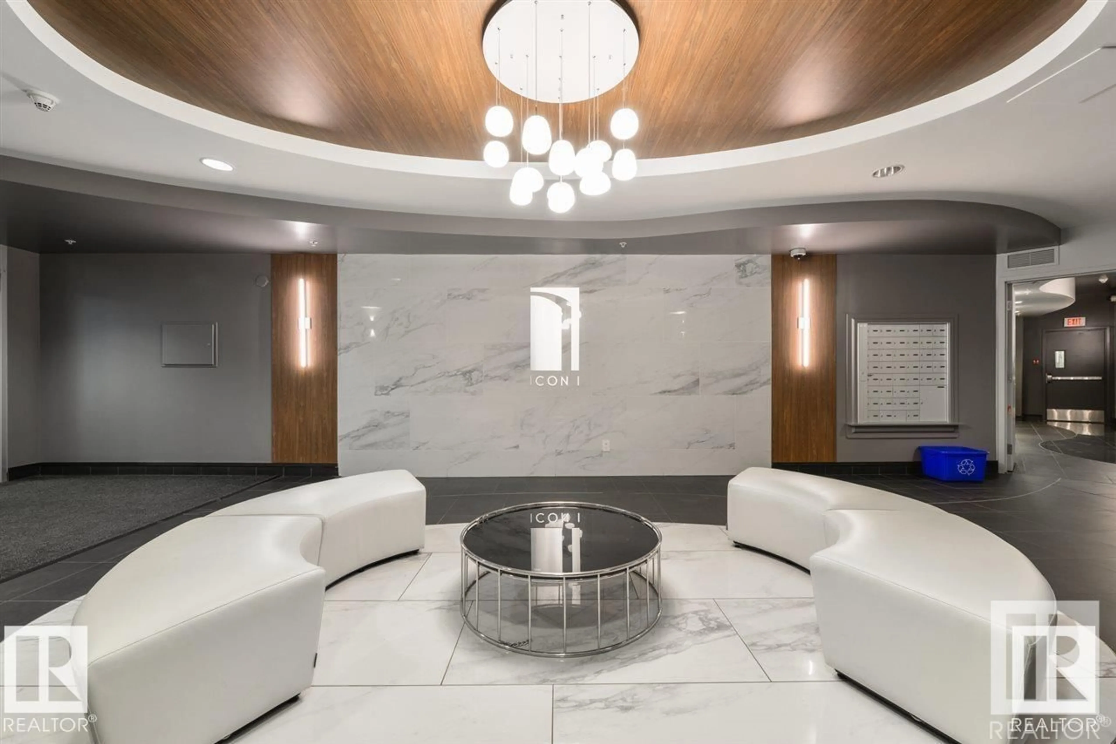 Lobby for 10136 - 2202 104 ST NW, Edmonton Alberta T5J0B5