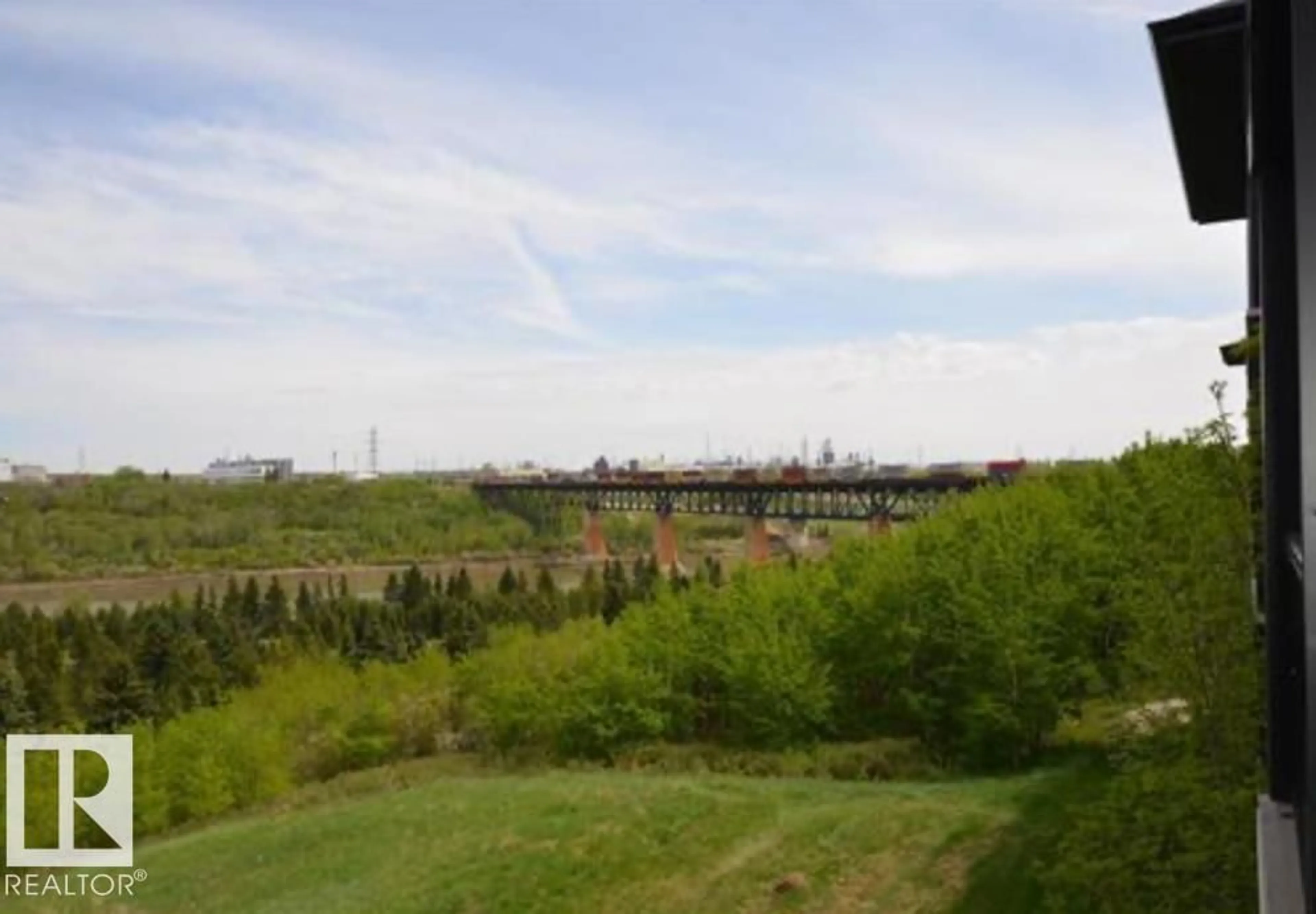 Blurry image for #351 - 1196 HYNDMAN RD, Edmonton Alberta T5A0X8