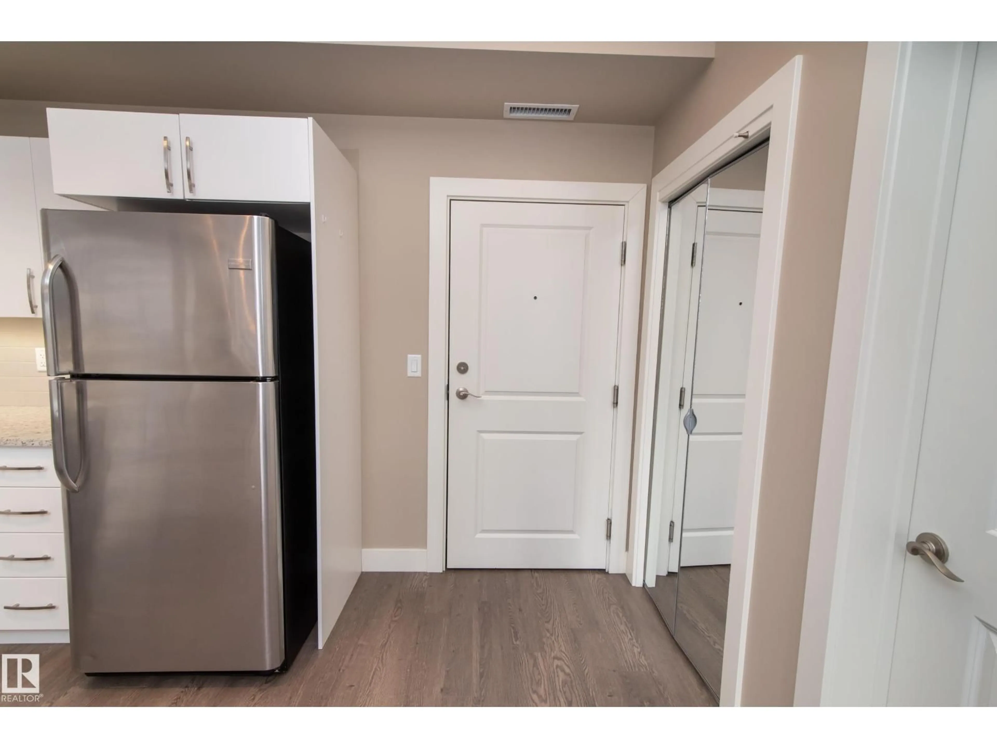 A pic of a room for 5001 - 114 ETON BOULEVARD, Sherwood Park Alberta T8H0N7