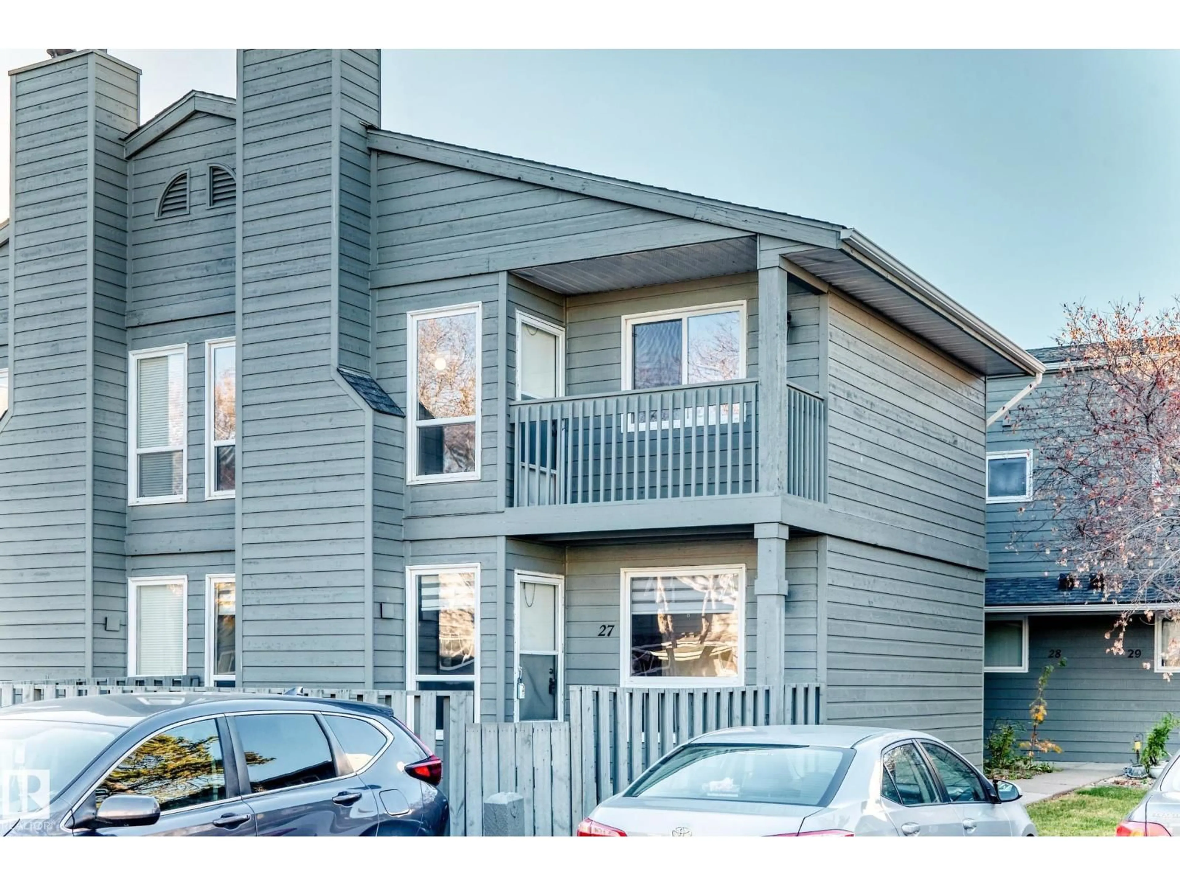 Home with vinyl exterior material, street for 27 - 4610 17 AV NW, Edmonton Alberta T6L5T1