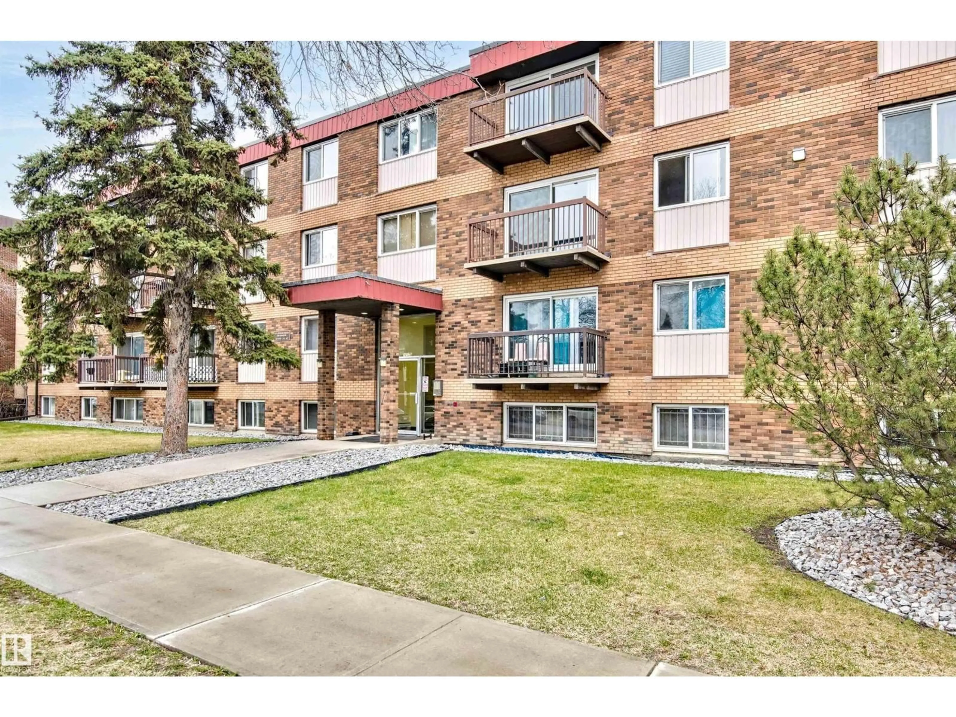 Patio, street for #402 - 10725 111 ST NW, Edmonton Alberta T5H3G2