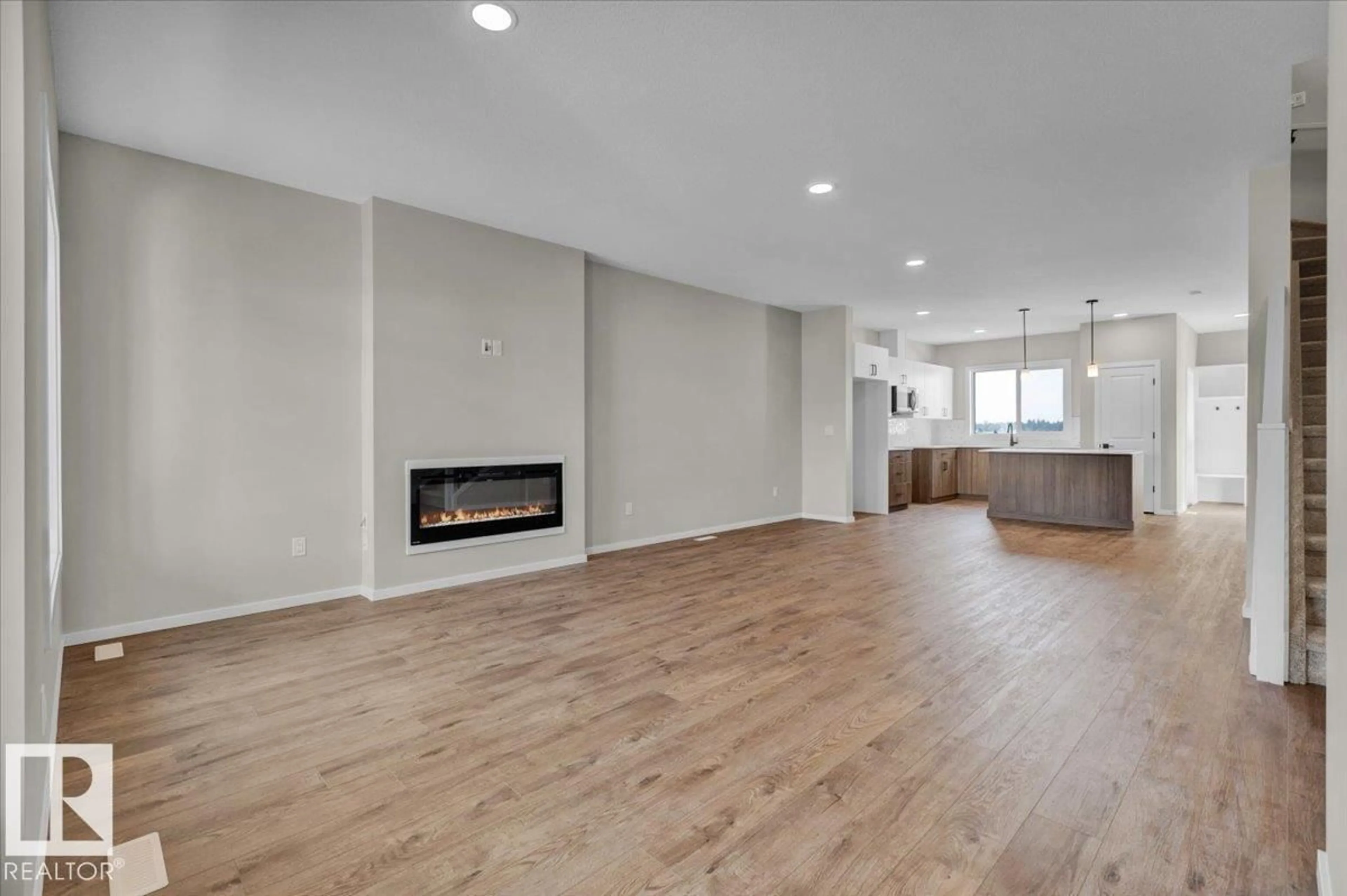 Open concept kitchen, unknown for 21 FICUS WY, Fort Saskatchewan Alberta T8L0Z6