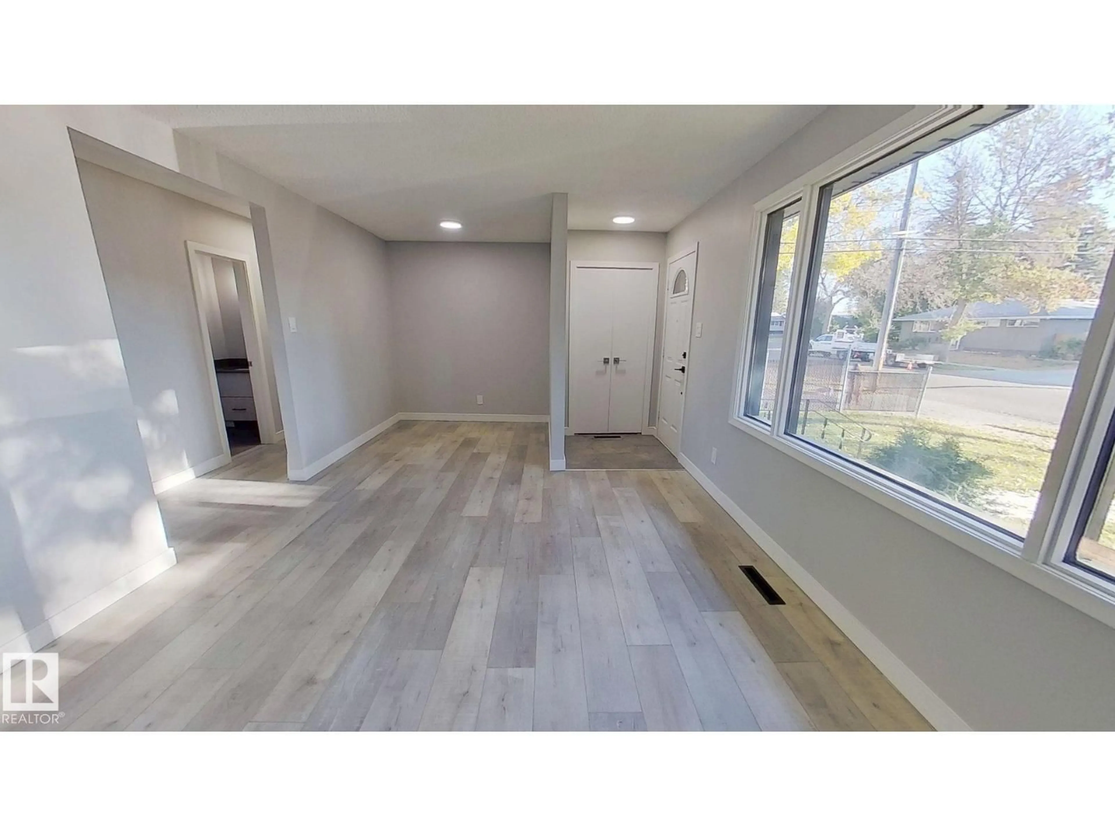 Indoor entryway for NW - 10458 166 ST, Edmonton Alberta T8A6C7