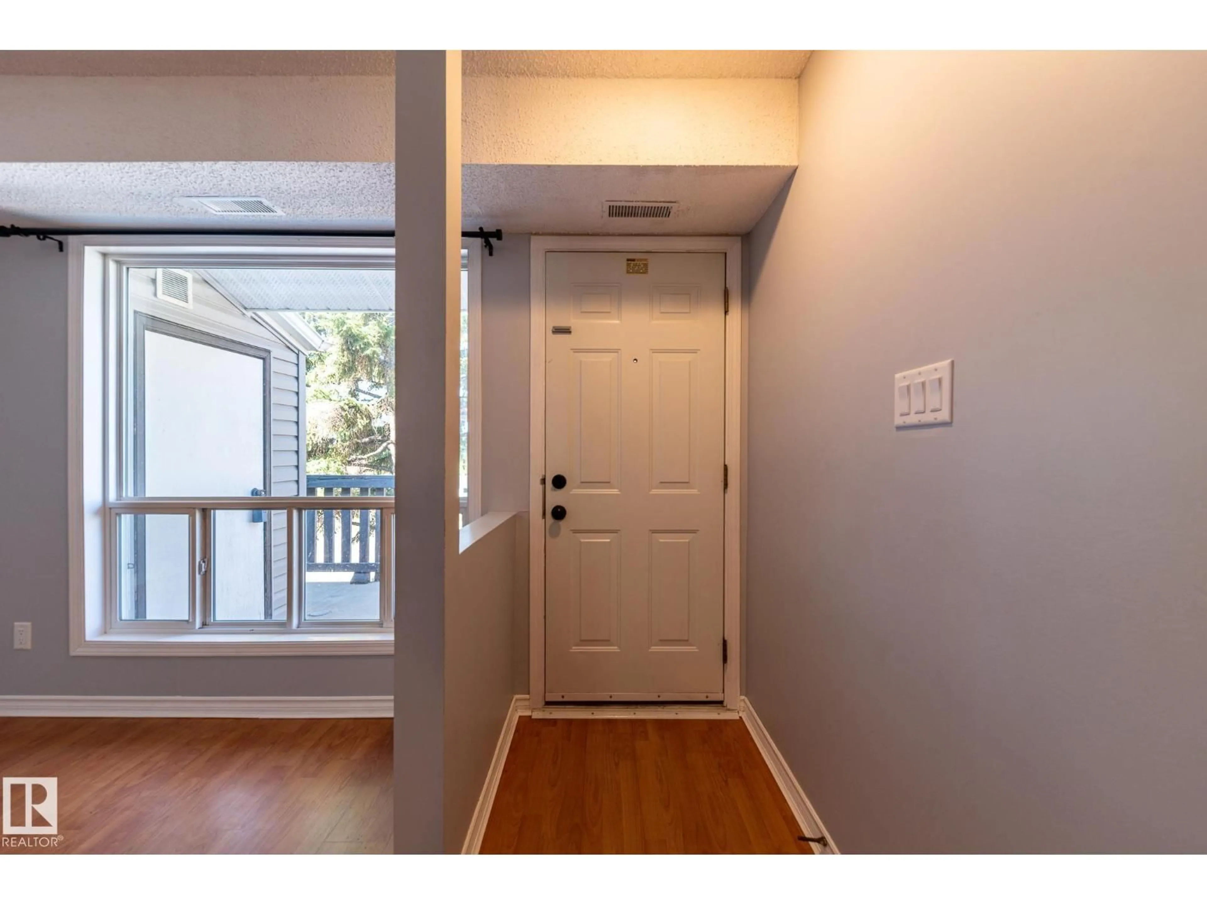 Indoor entryway for #67 - 1503 MILL WOODS RD, Edmonton Alberta T6L4C2