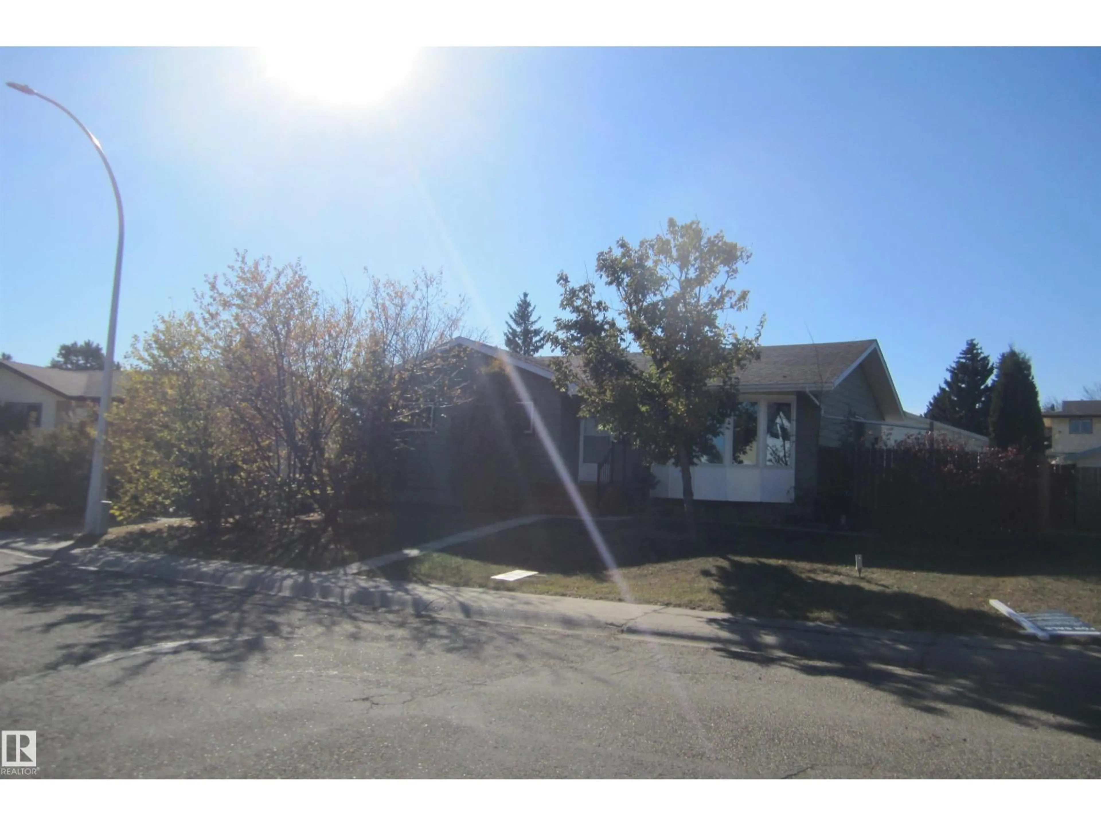 Blurry image for 119 WILLOW DR, Wetaskiwin Alberta T9A2S5