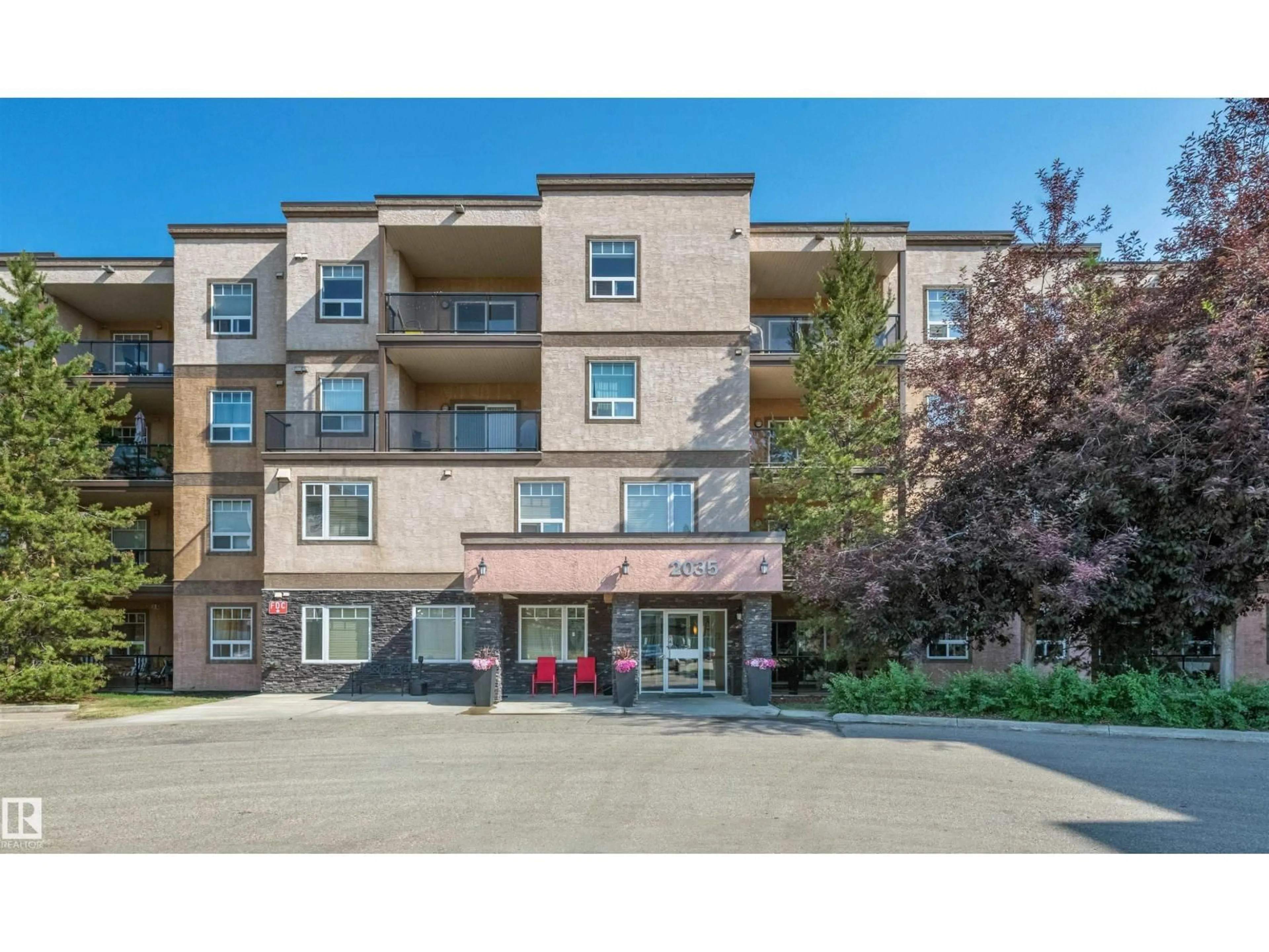 Unknown for 2035 - 120 GRANTHAM CT, Edmonton Alberta T5T3X4