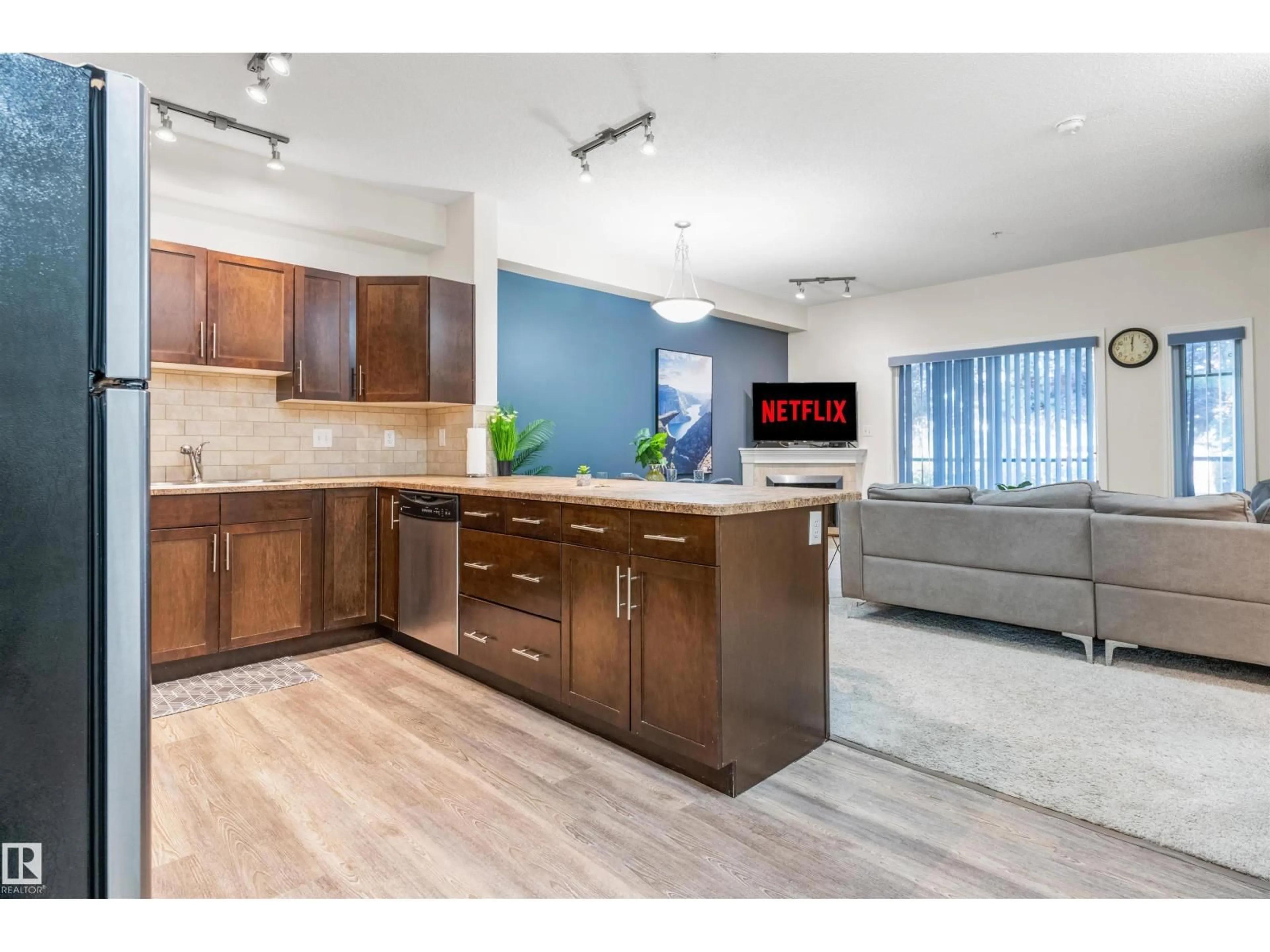 Open concept kitchen, unknown for 2035 - 120 GRANTHAM CT, Edmonton Alberta T5T3X4