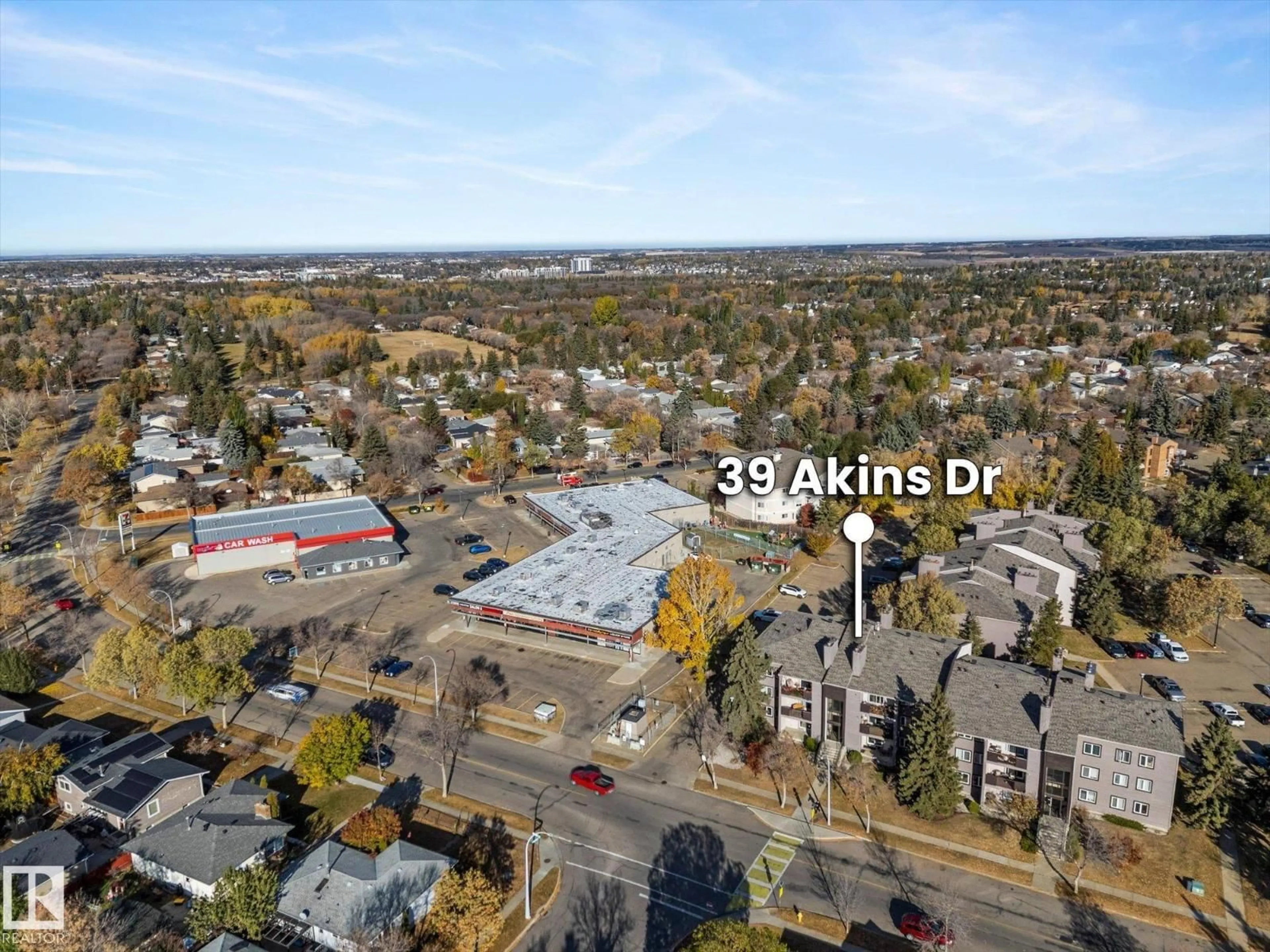 A pic from outside/outdoor area/front of a property/back of a property/a pic from drone, unknown for 39 - 104 AKINS DR, St. Albert Alberta T8N3M6