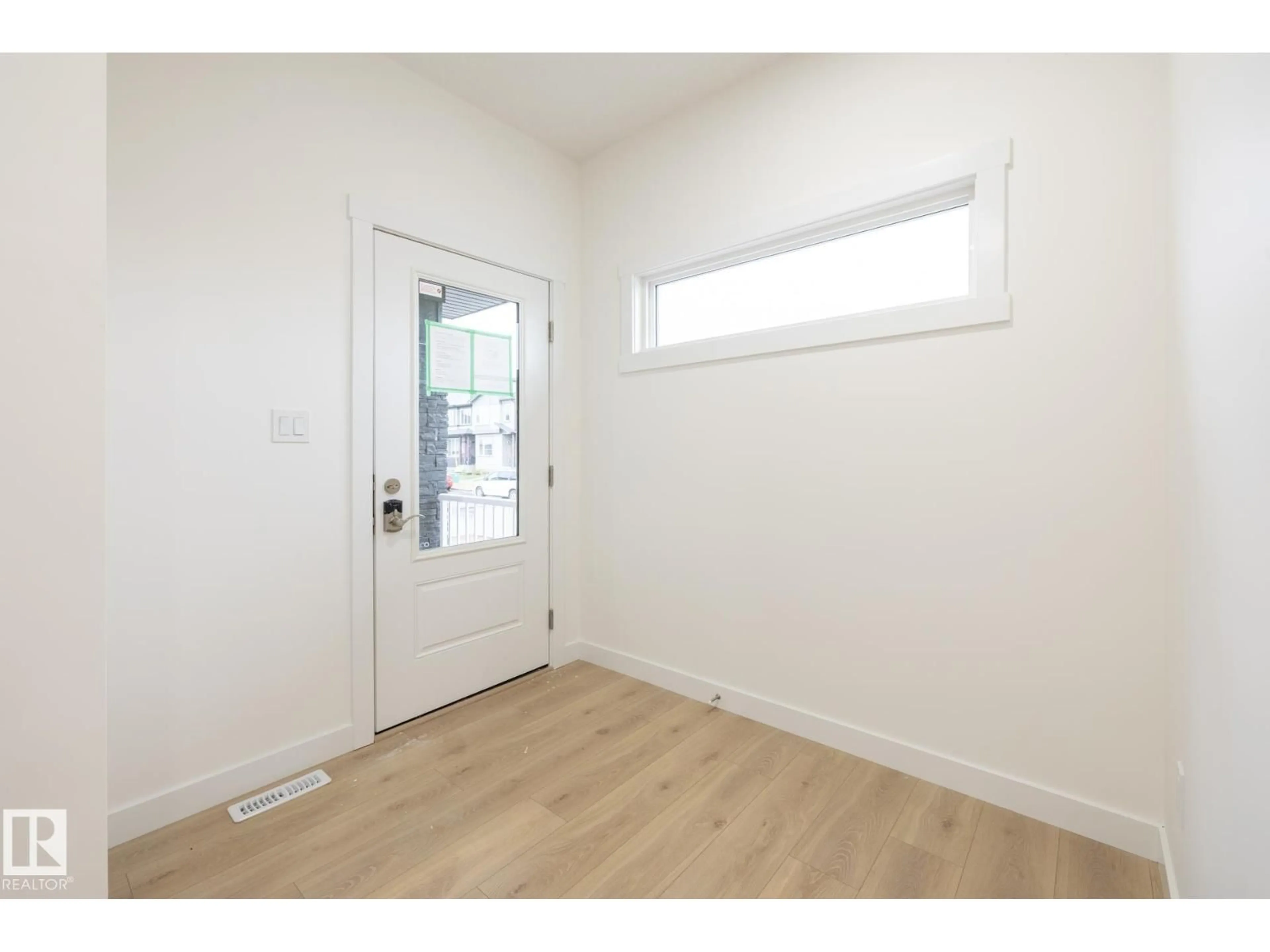 Indoor entryway for 5264 KINNEY PL, Edmonton Alberta T6W1A8