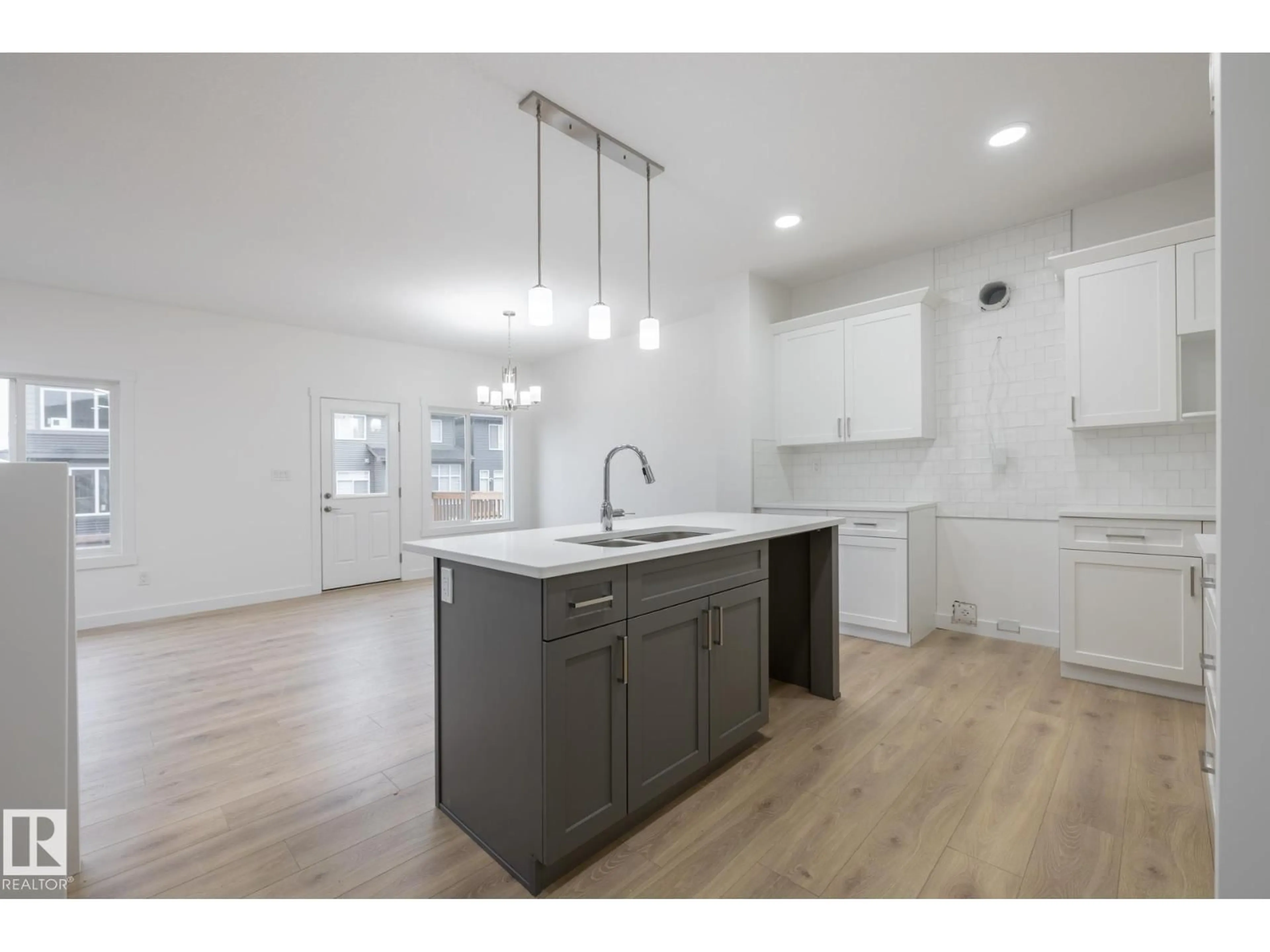 Open concept kitchen, unknown for 5264 KINNEY PL, Edmonton Alberta T6W1A8
