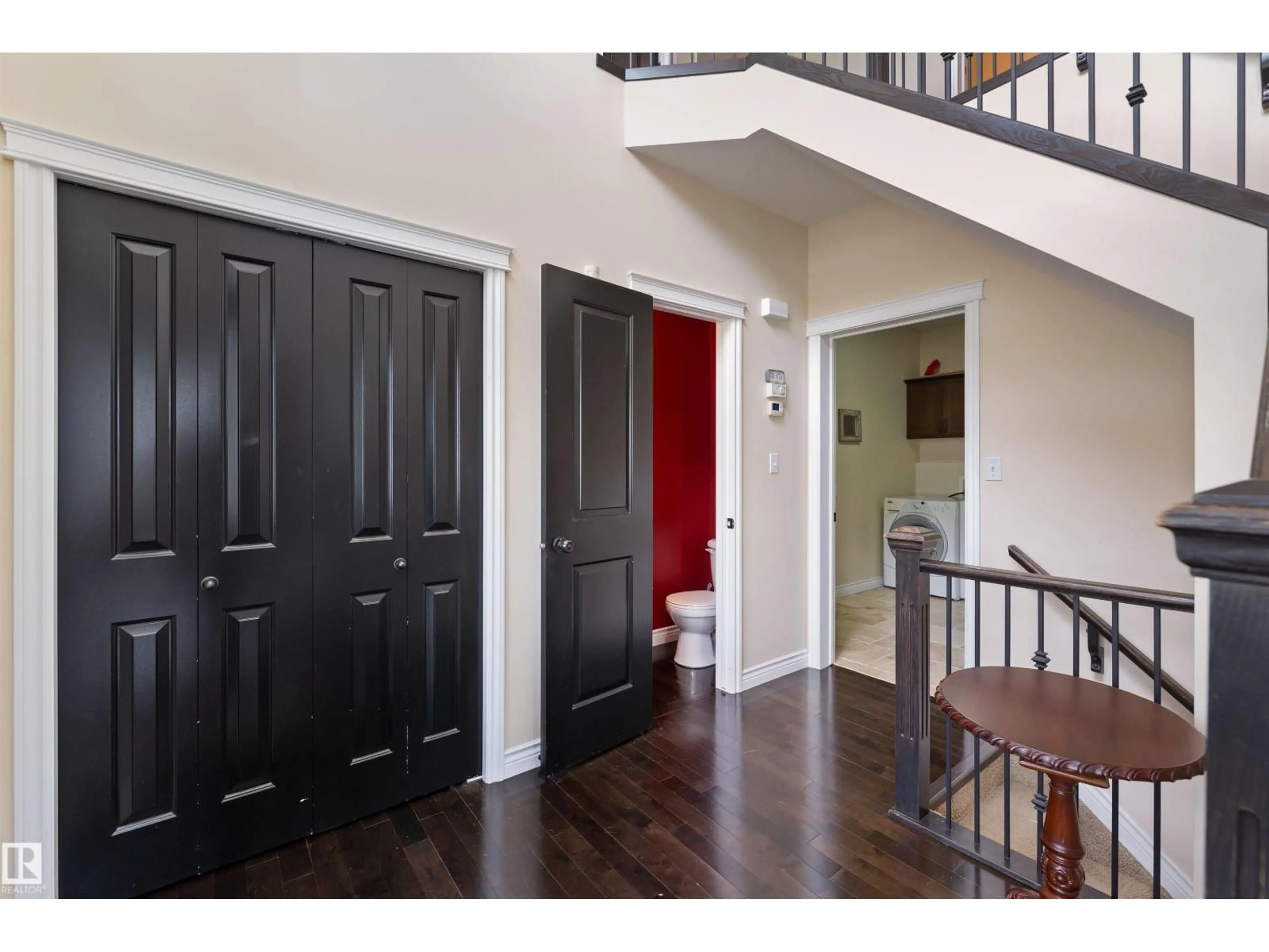 Indoor entryway for 10416 99 ST, Morinville Alberta T8R0C1