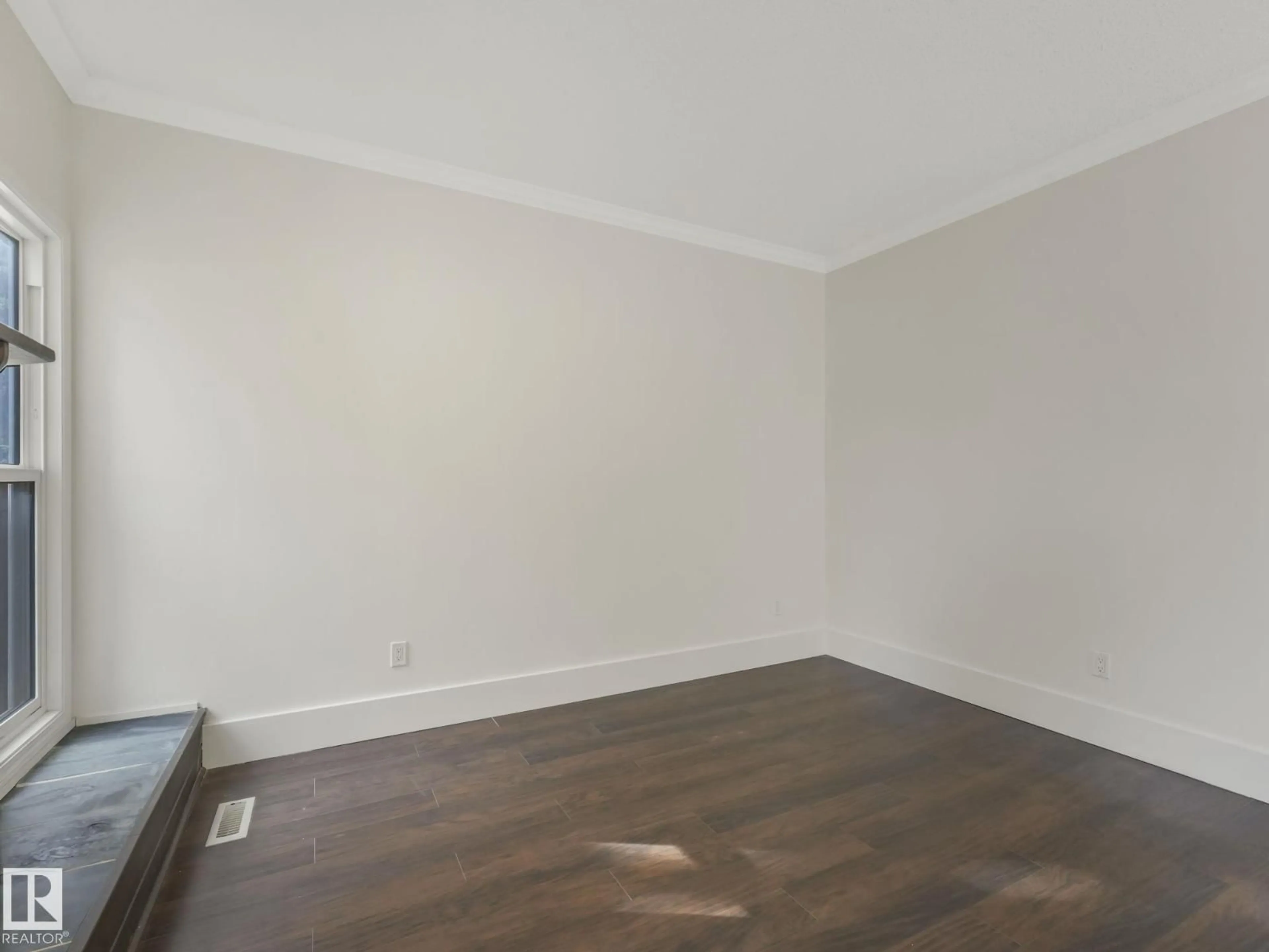A pic of a room for 17010 100 ST, Edmonton Alberta T5X5E1
