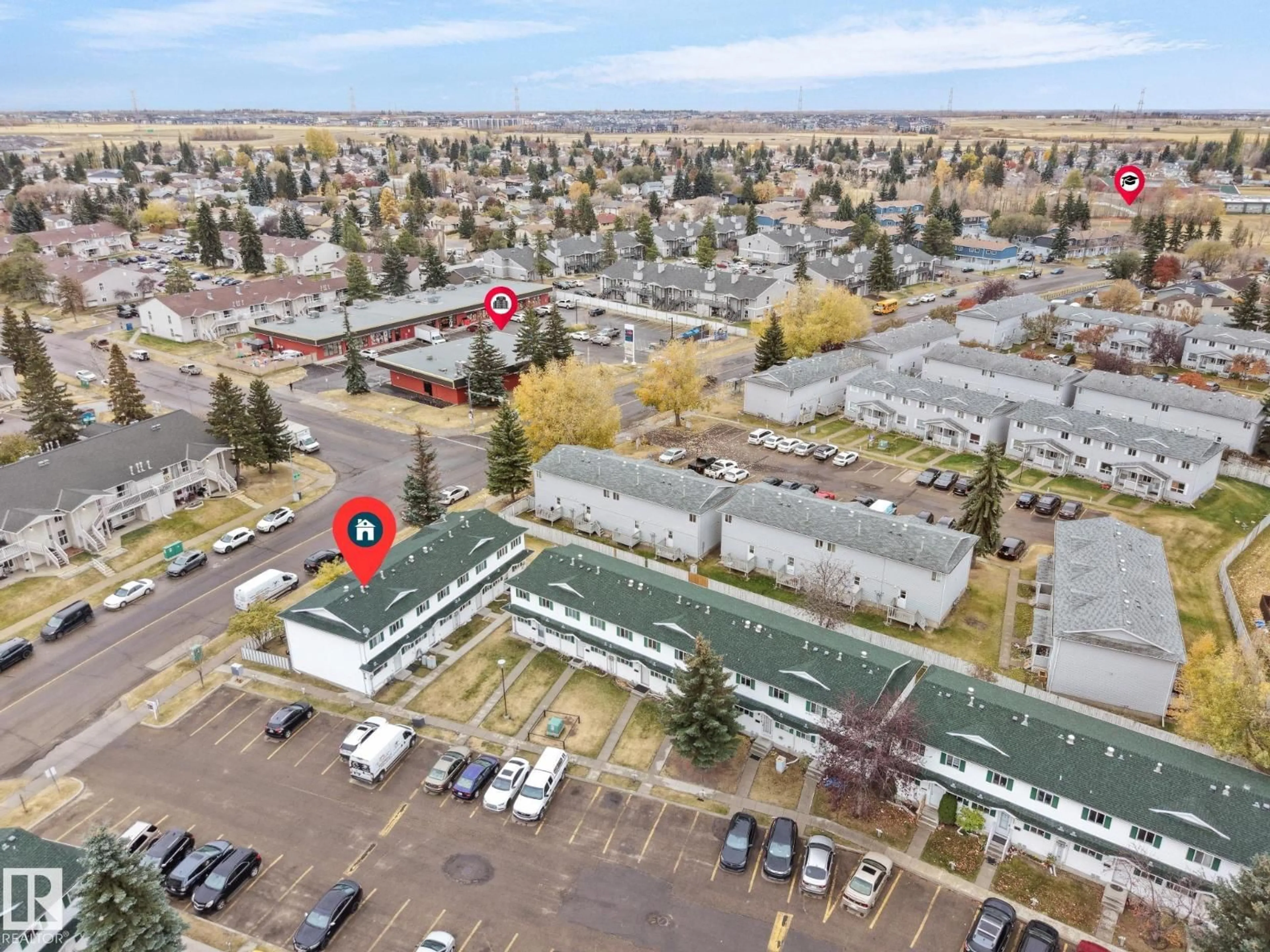 A pic from outside/outdoor area/front of a property/back of a property/a pic from drone, unknown for 1608 MILL WOODS RD E, Edmonton Alberta T6L6W4