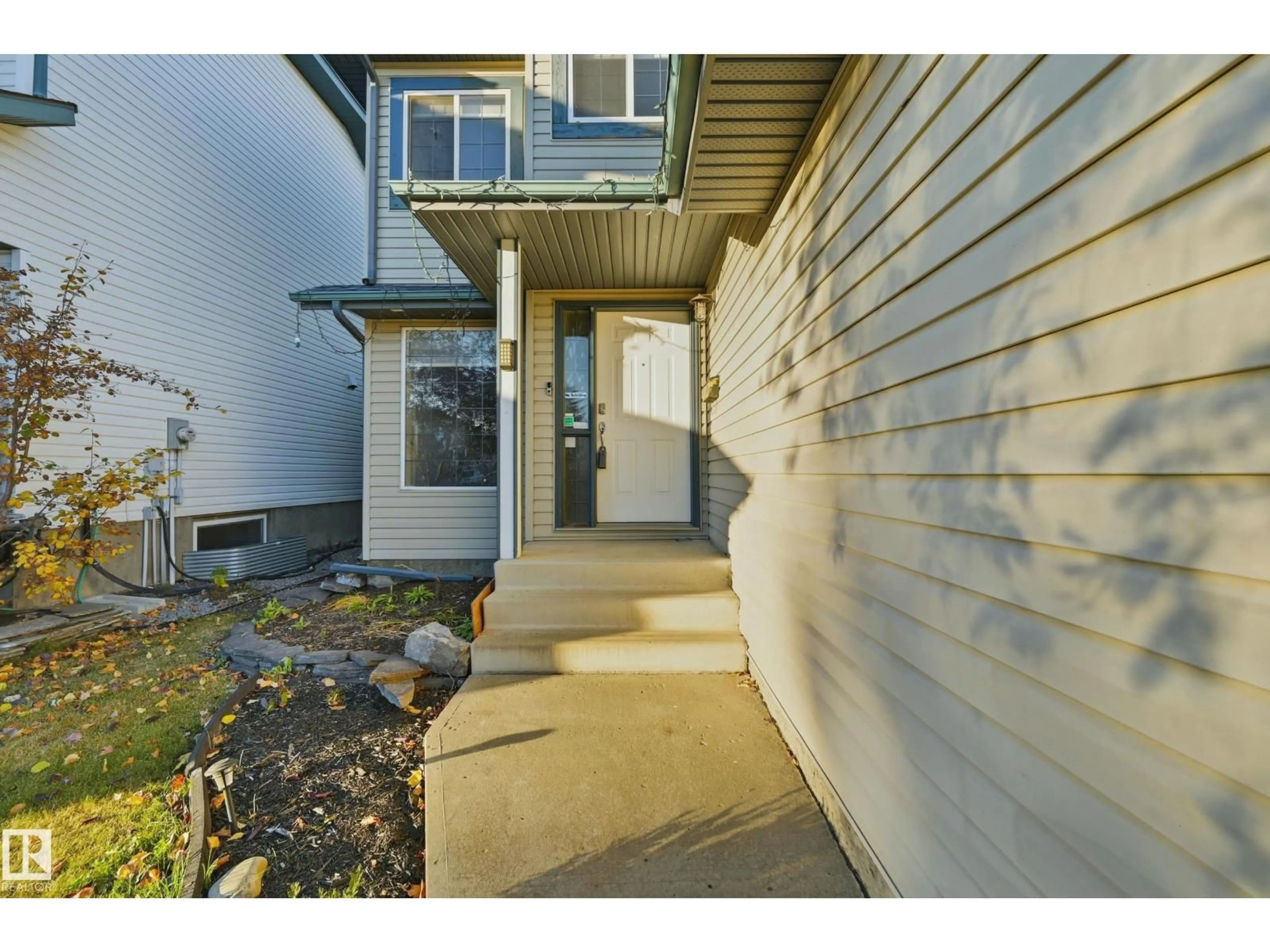 Unknown for NW - 336 WILD ROSE WY, Edmonton Alberta T6T1P3