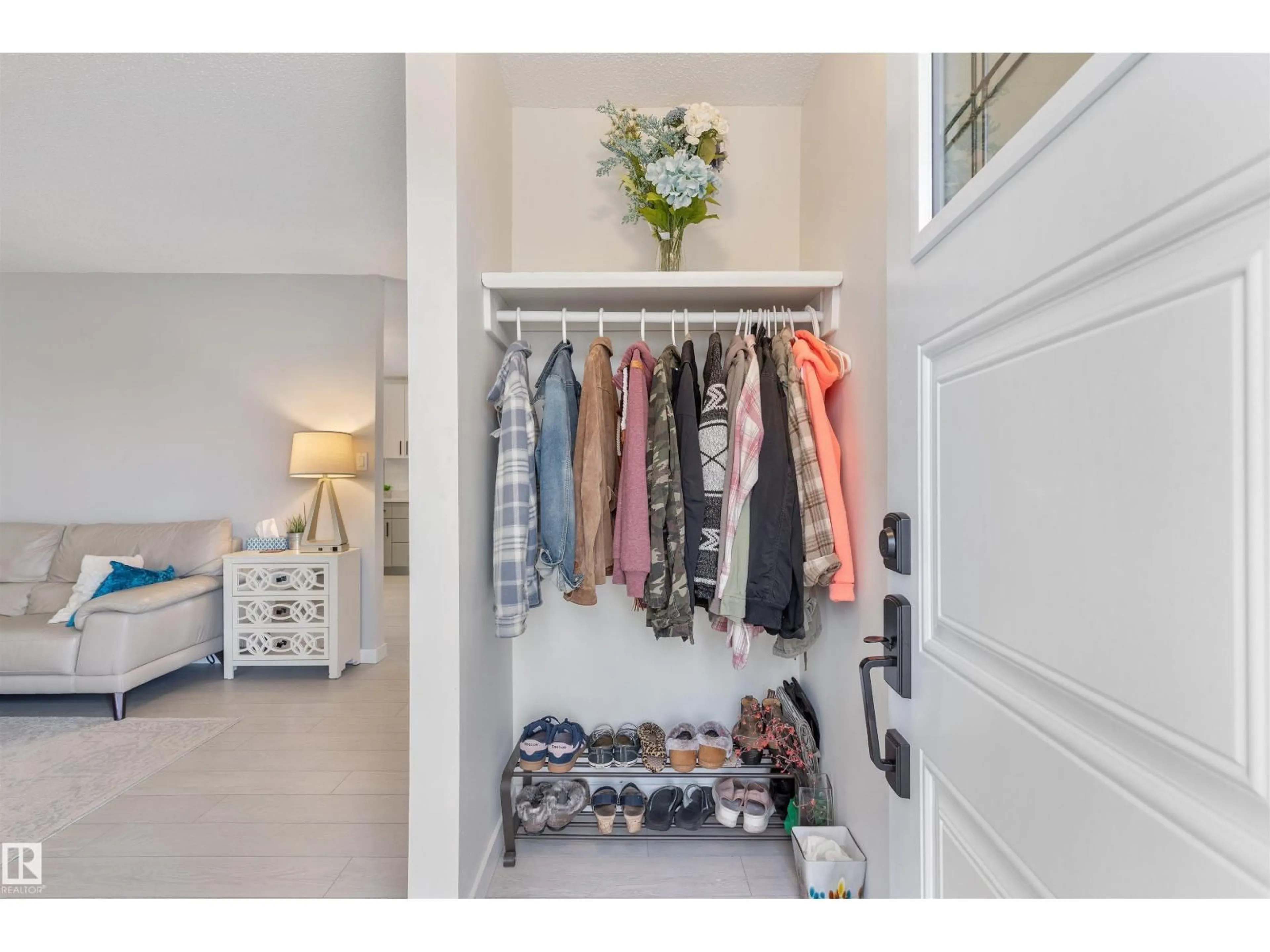 Indoor entryway for 5614 48A ST, Vegreville Alberta T9C1G7