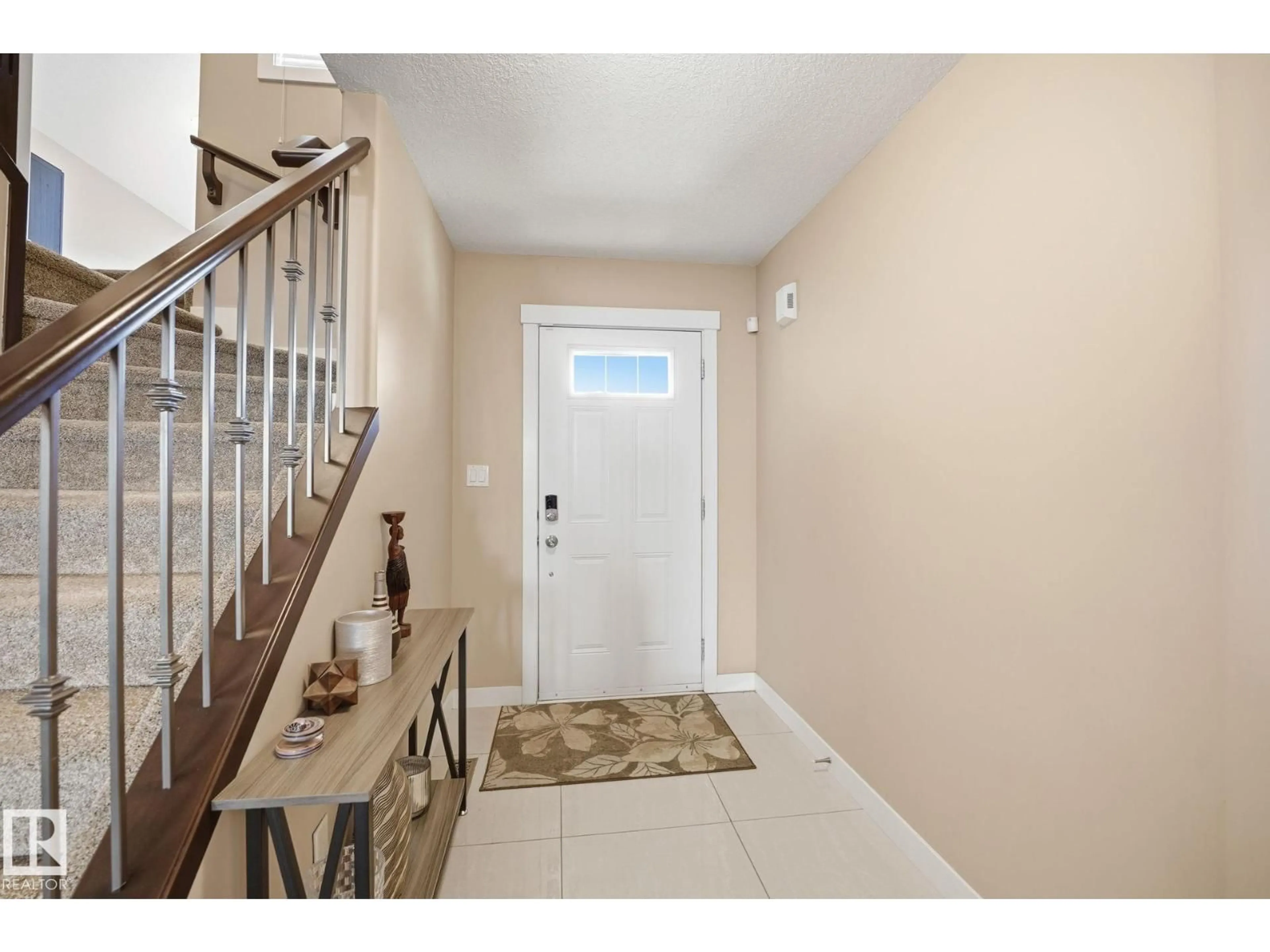 Indoor entryway for 8710 180A AV, Edmonton Alberta T5Z0G6