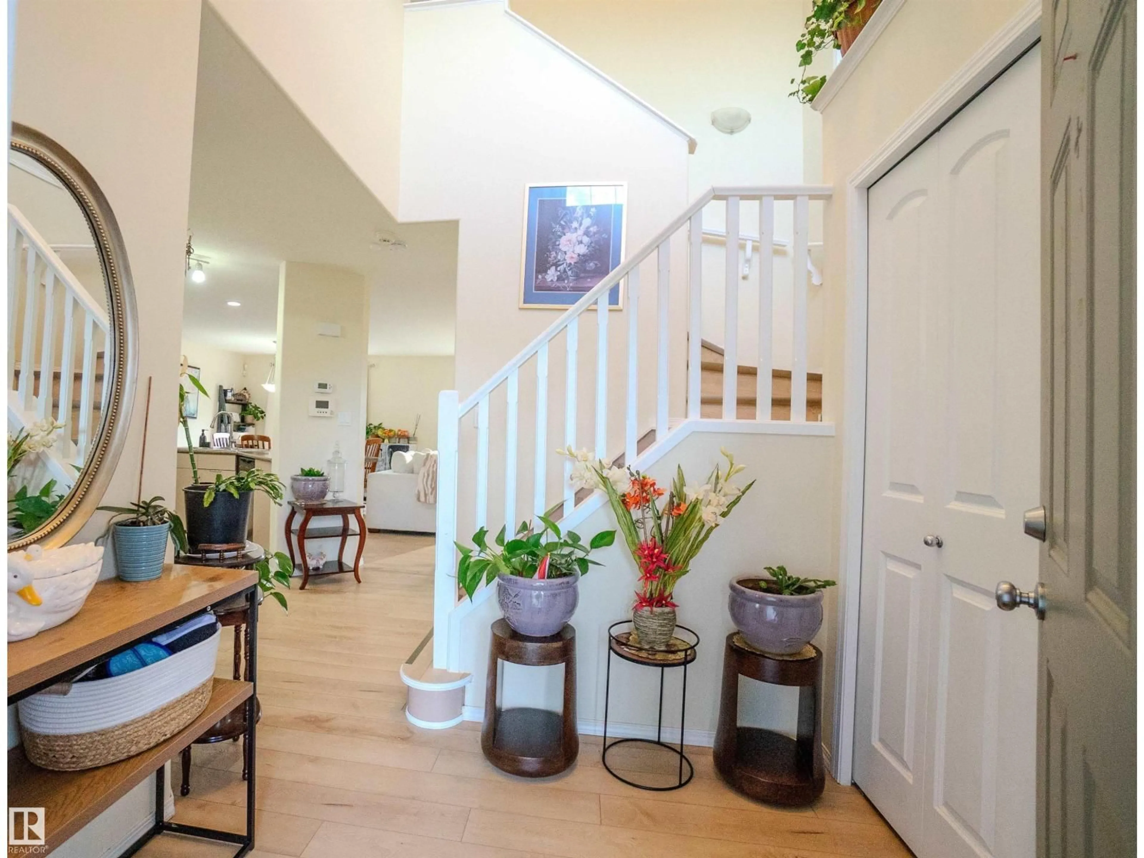 Indoor entryway for 1912 HAMMOND PLACE NW, Edmonton Alberta T6M0K3